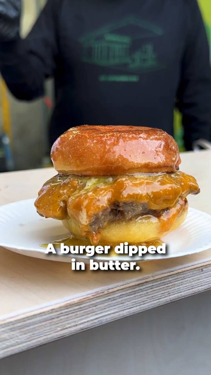 Denne burgeren dyppet i smør er en skikkelig søl – laget av Mark Rosati fra Shake Shack
