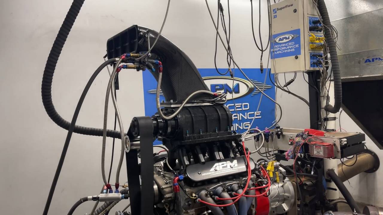 CLIK-B8_s Engine Screaming On The Dyno!