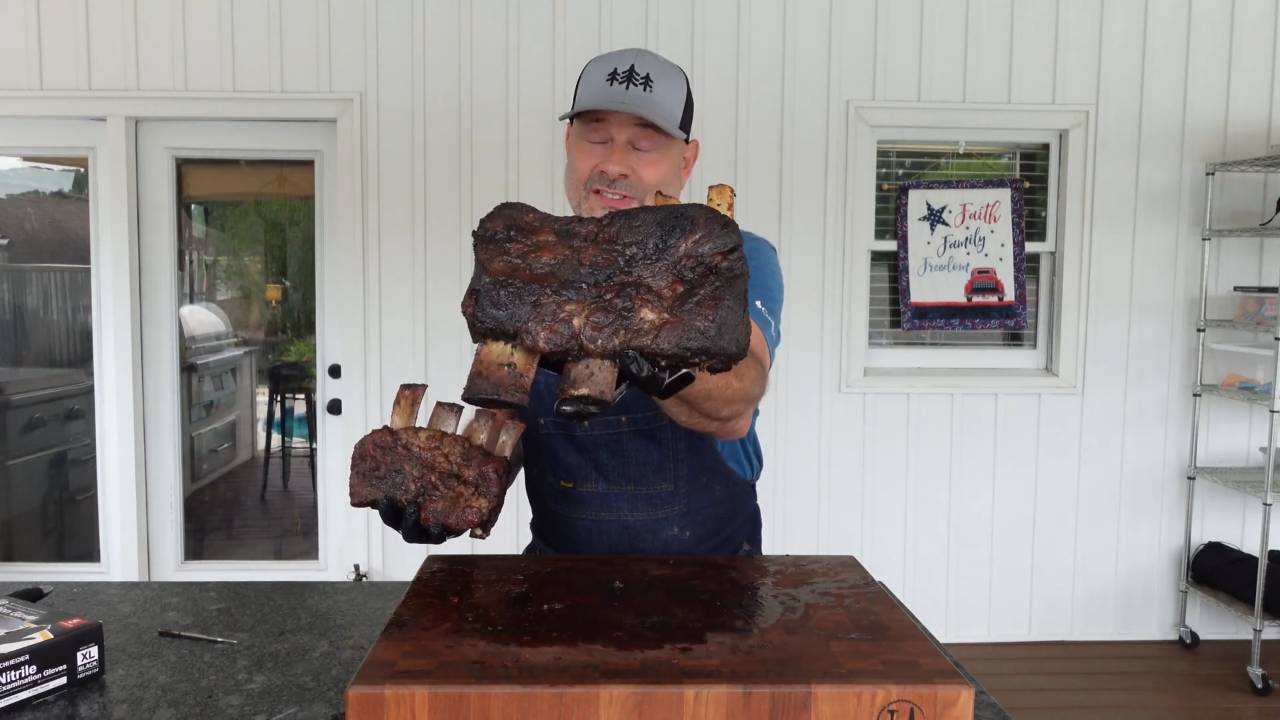 Weber Summit Kettle vs Traeger Timberline _ Better cooking for dino beef ribs
