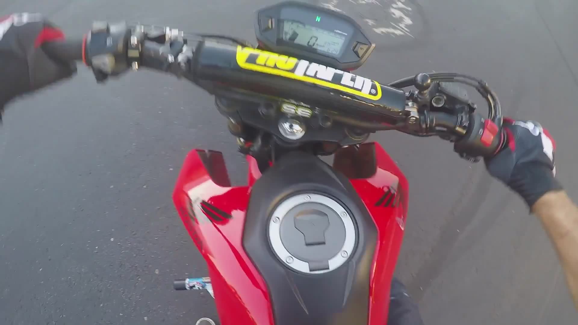 Single wheel riding demonstration