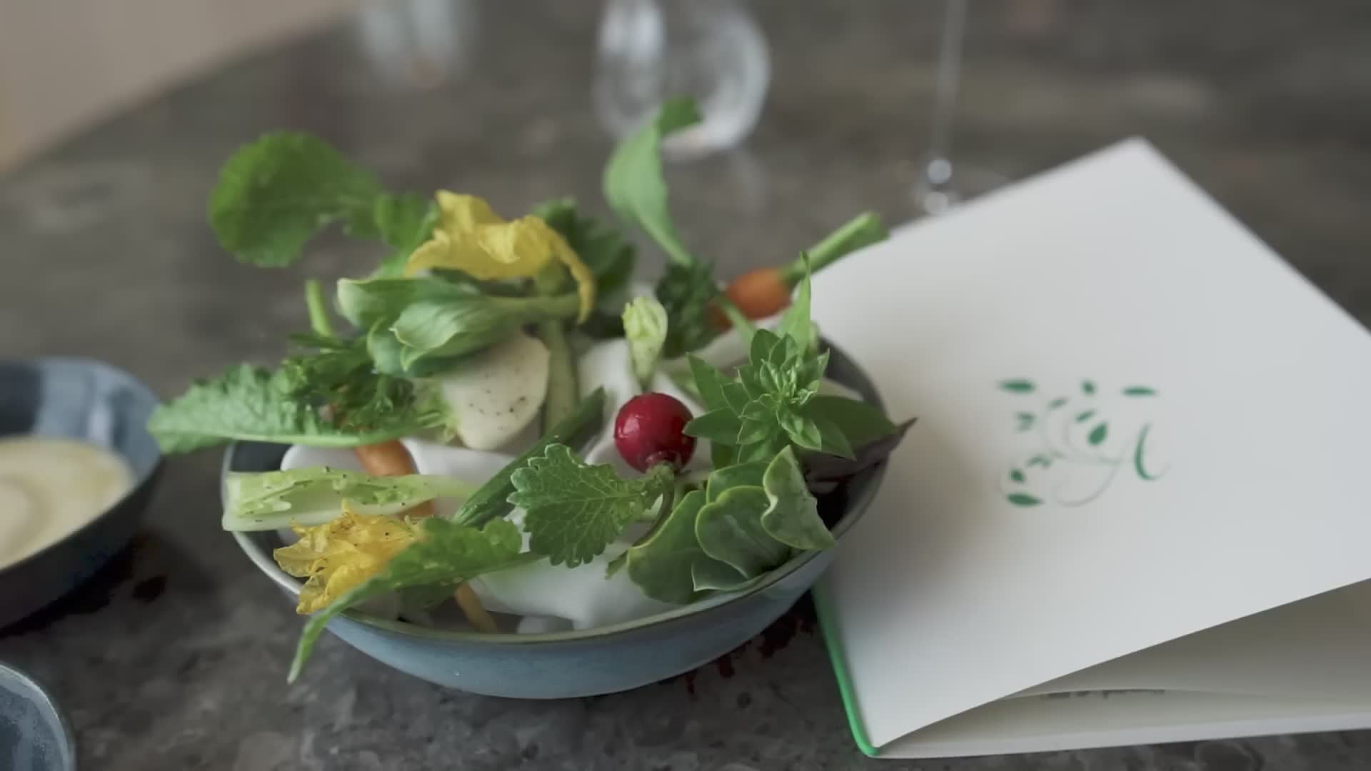 Angelika | Geraniums nye plantebaserte restaurant er inspirert av Rasmus Kofoeds hjemmelaging | slik opplevde vi det