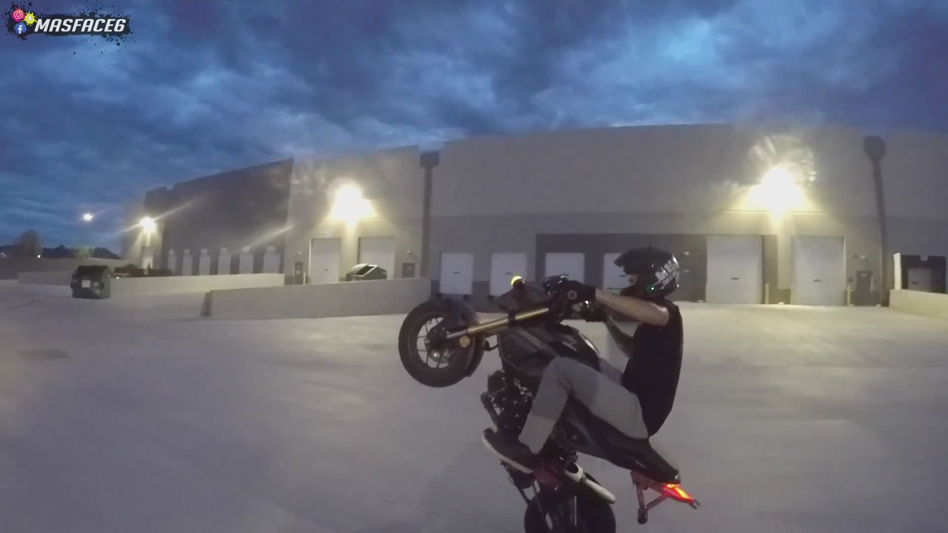 Spreader wheelie technique explained