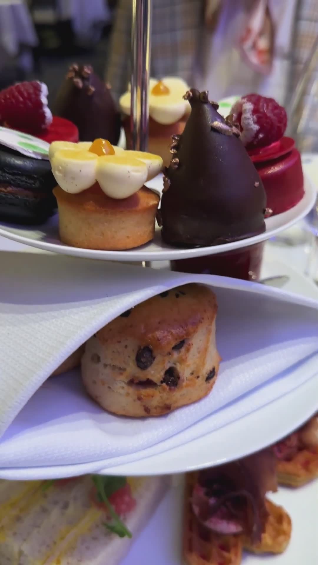 Norges beste afternoon tea serveres i Palmehaven på Britannia Hotel – slik opplevde vi det
