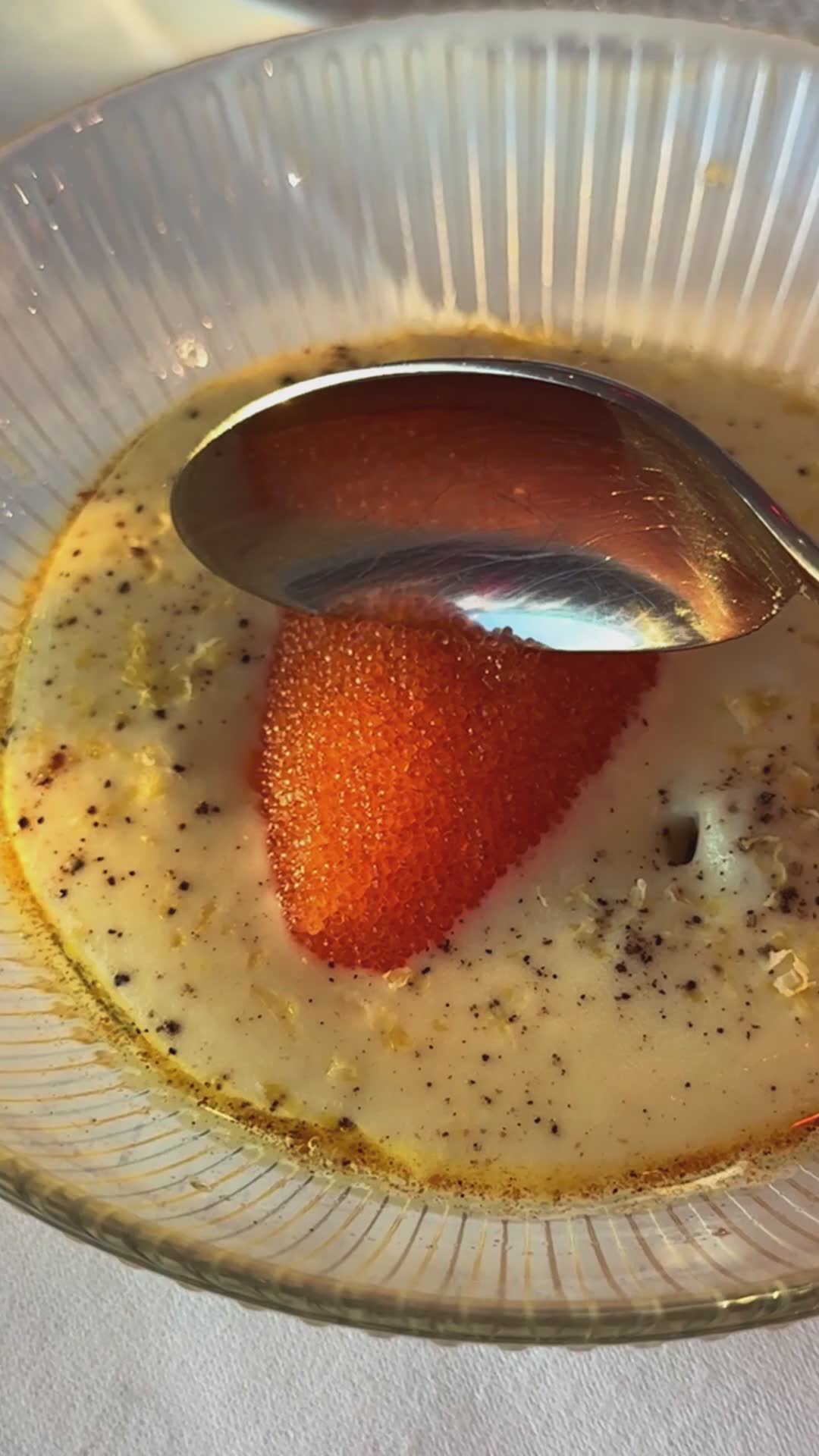 100 år gammel restaurant hengende i luften – Gondolen i Stockholm – slik opplevde vi det