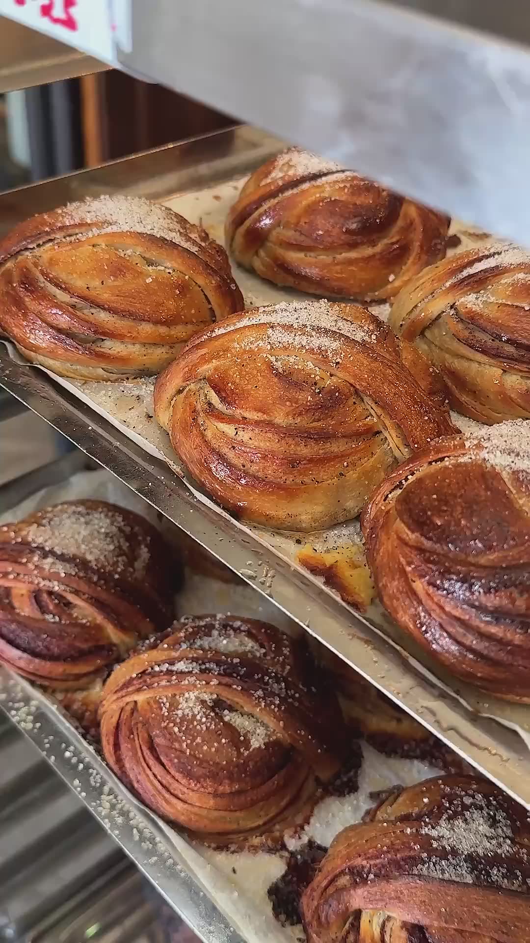 Dette bakeriet serverer den beste kardemommebollen i Oslo Daegens Bakeri – full gjennomgang