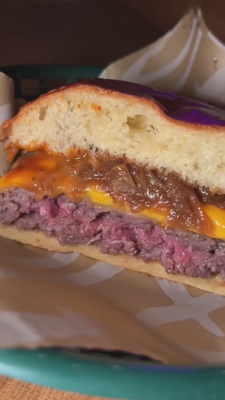 Hvordan de lager den begrensede utgaven tørr-lagret burger på Hekkan Burger i Sandnes – full gjennomgang