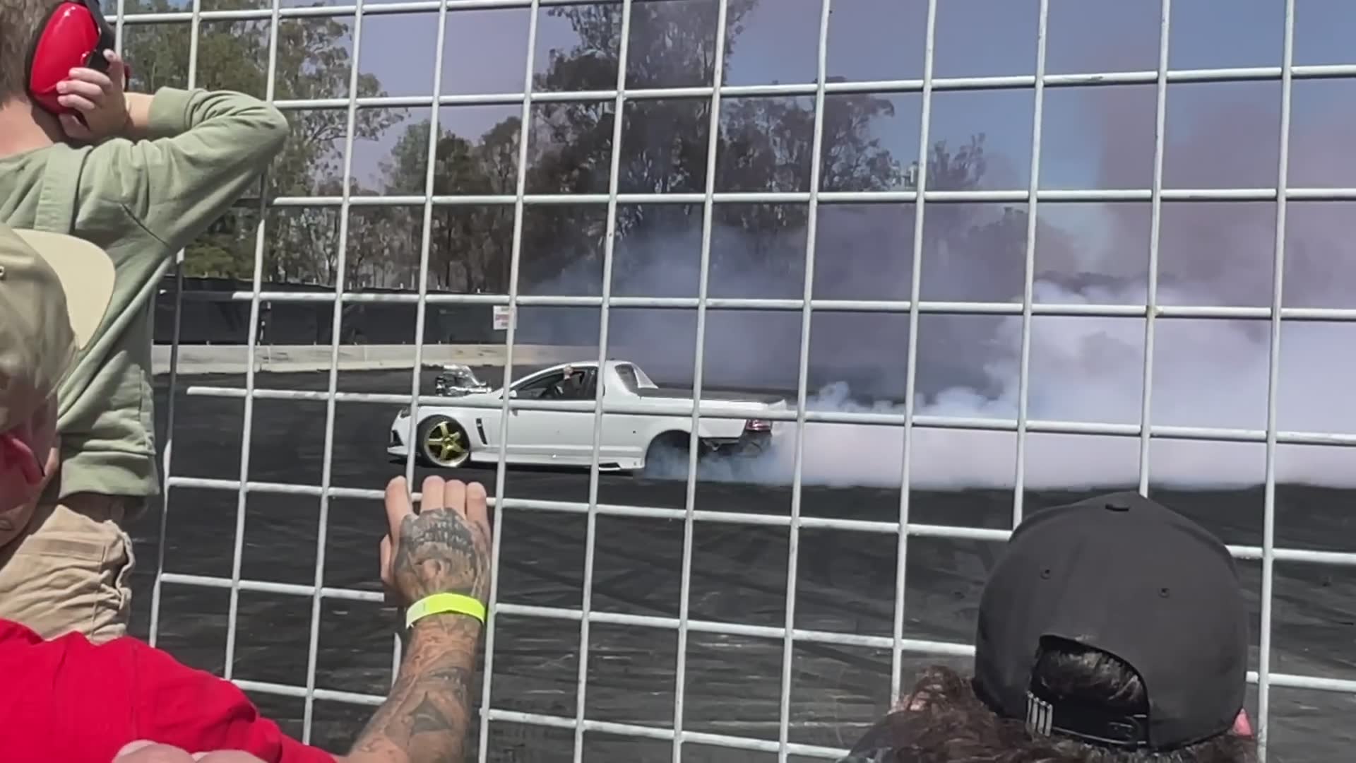 Havoc On The Main Straight Shredding Tyres! Powercruise QLD day 3