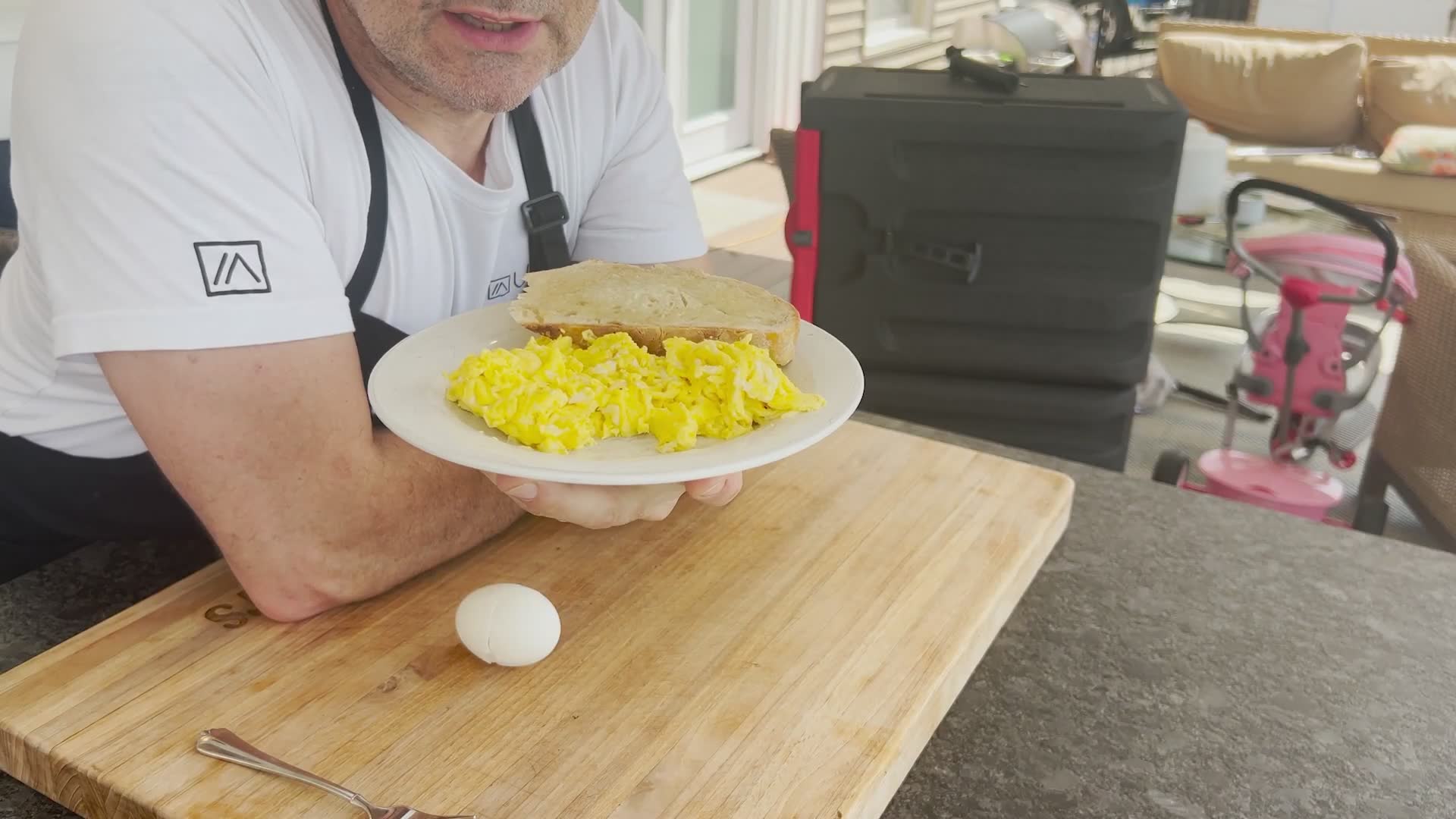 Scrambled duck eggs and what they taste like