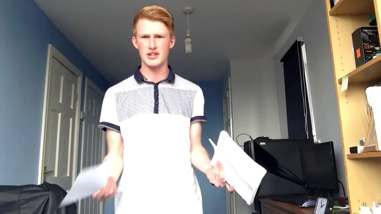 TheGamingRevolution FACE REVEAL 2.0 (basically me just complaining about being demotivated for 8min)