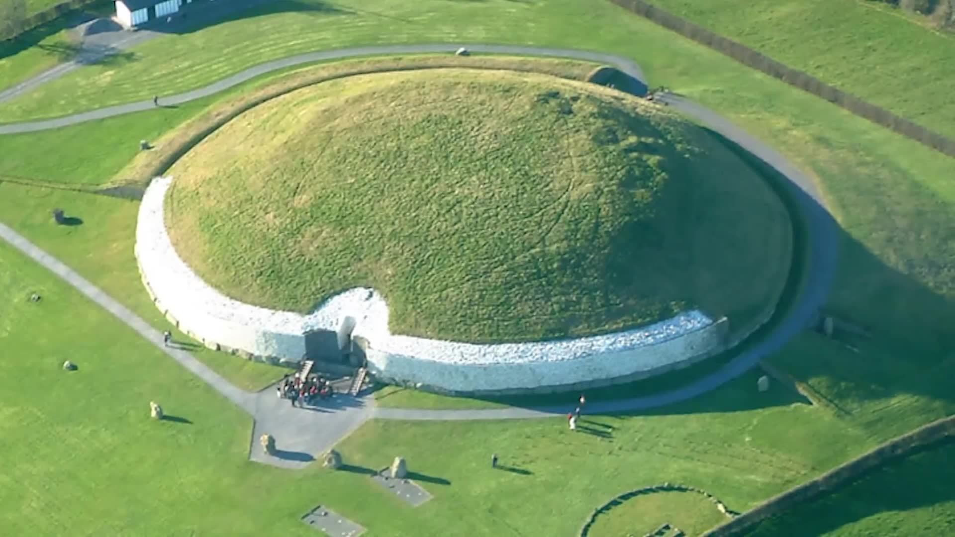 Fascinating details about burial chambers and final resting places through history
