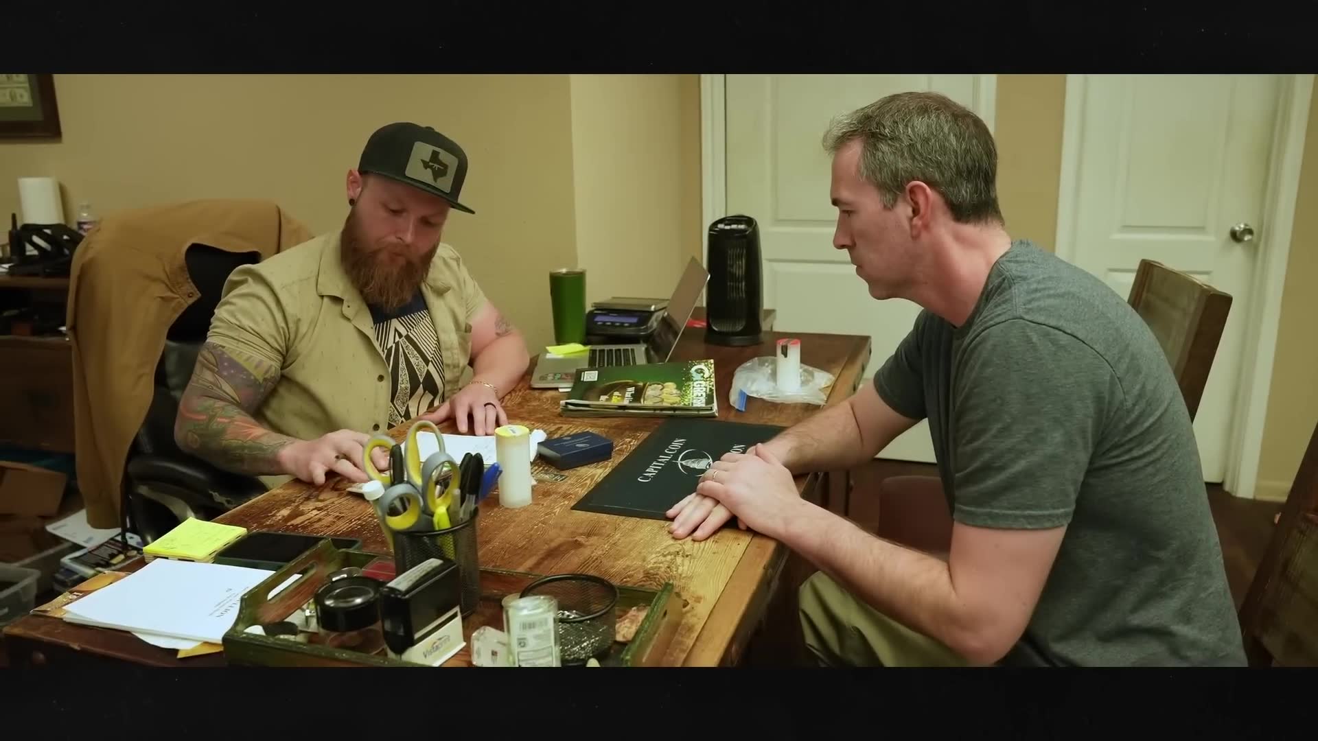 Ex-CIA officer goes behind-the-scenes at precious metals dealer to show selling process and fair value
