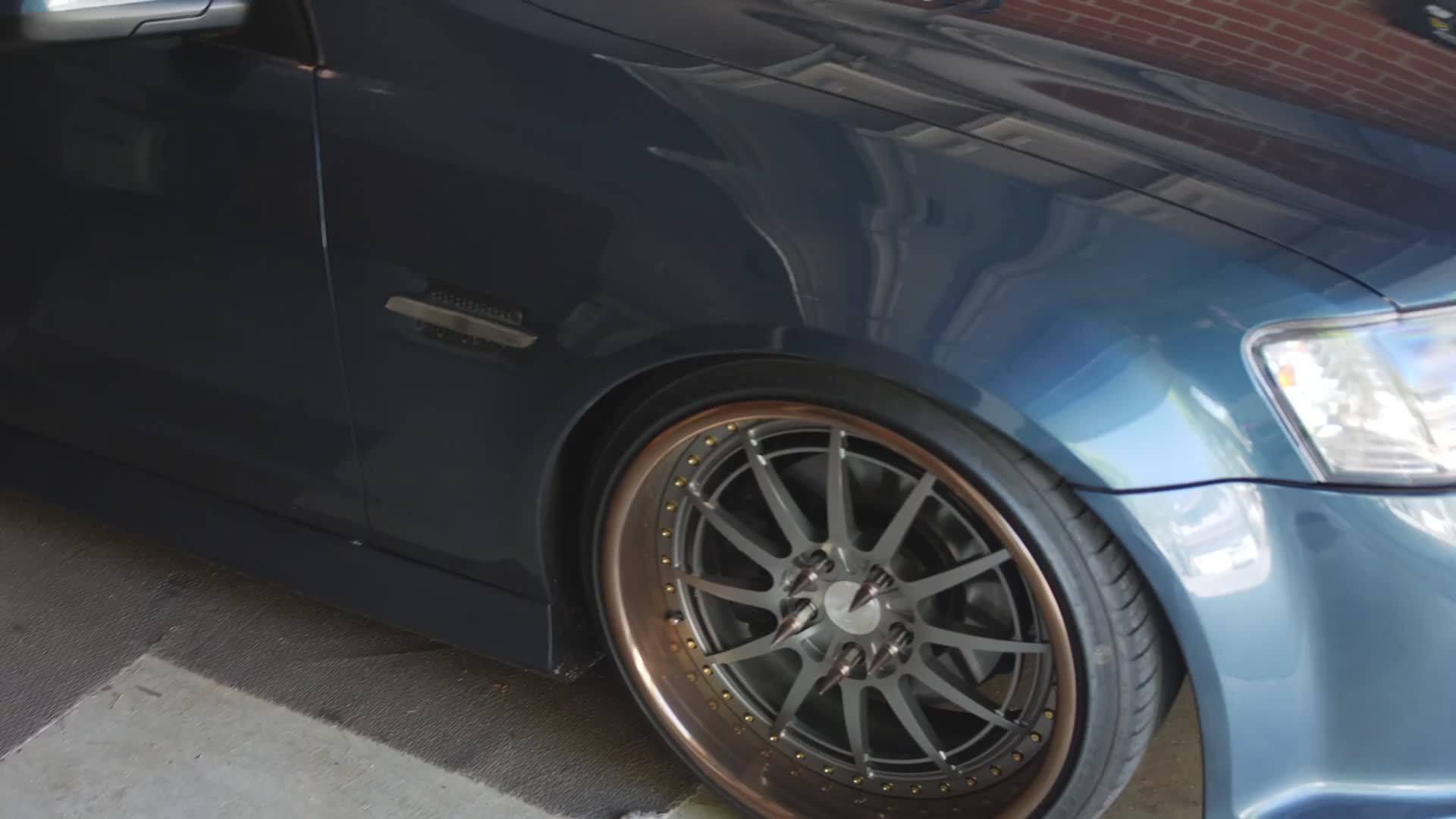 Dealing with paint peeling issues at major touring car event