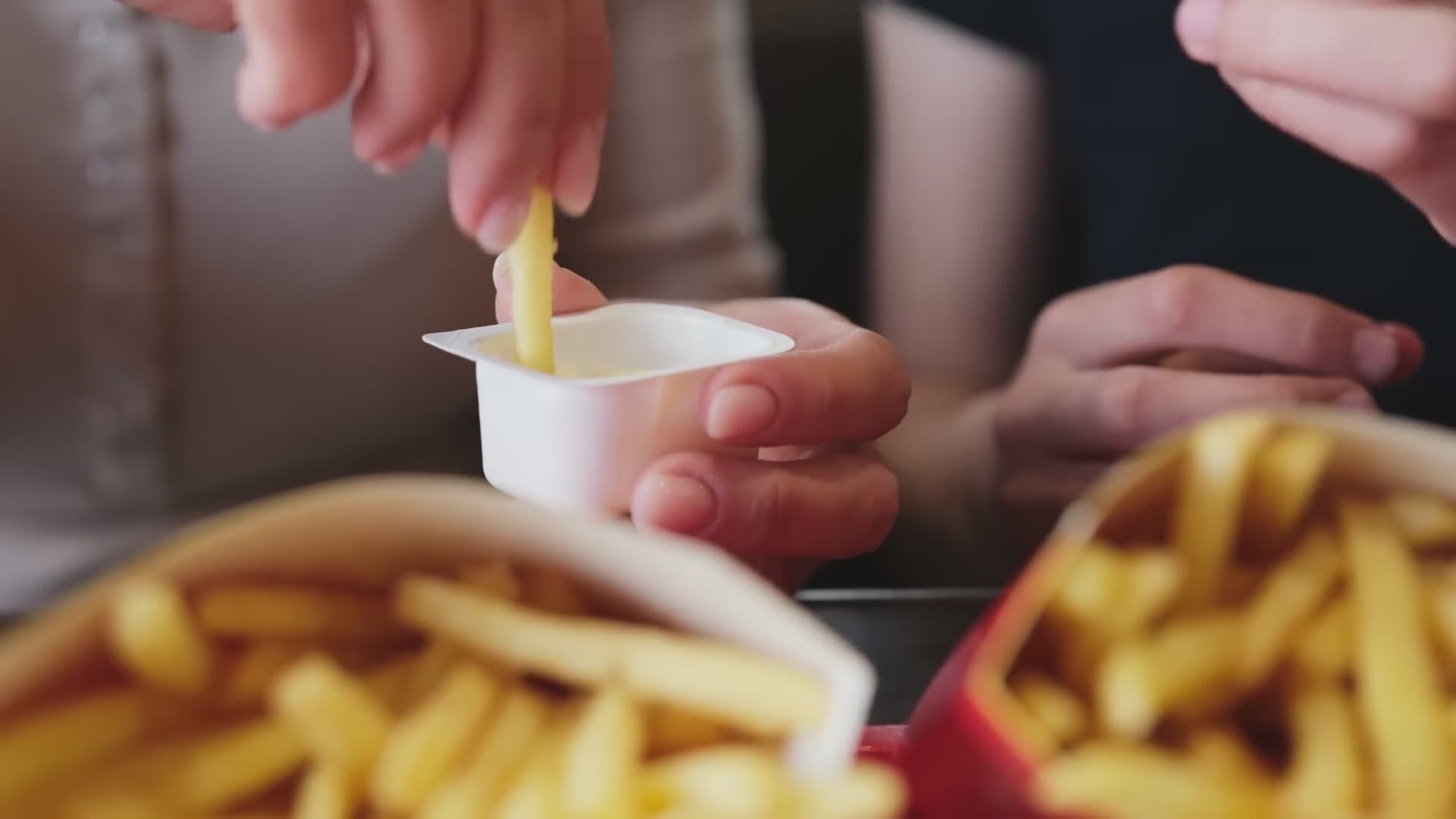 Smart choices to reduce harm from fast food consumption