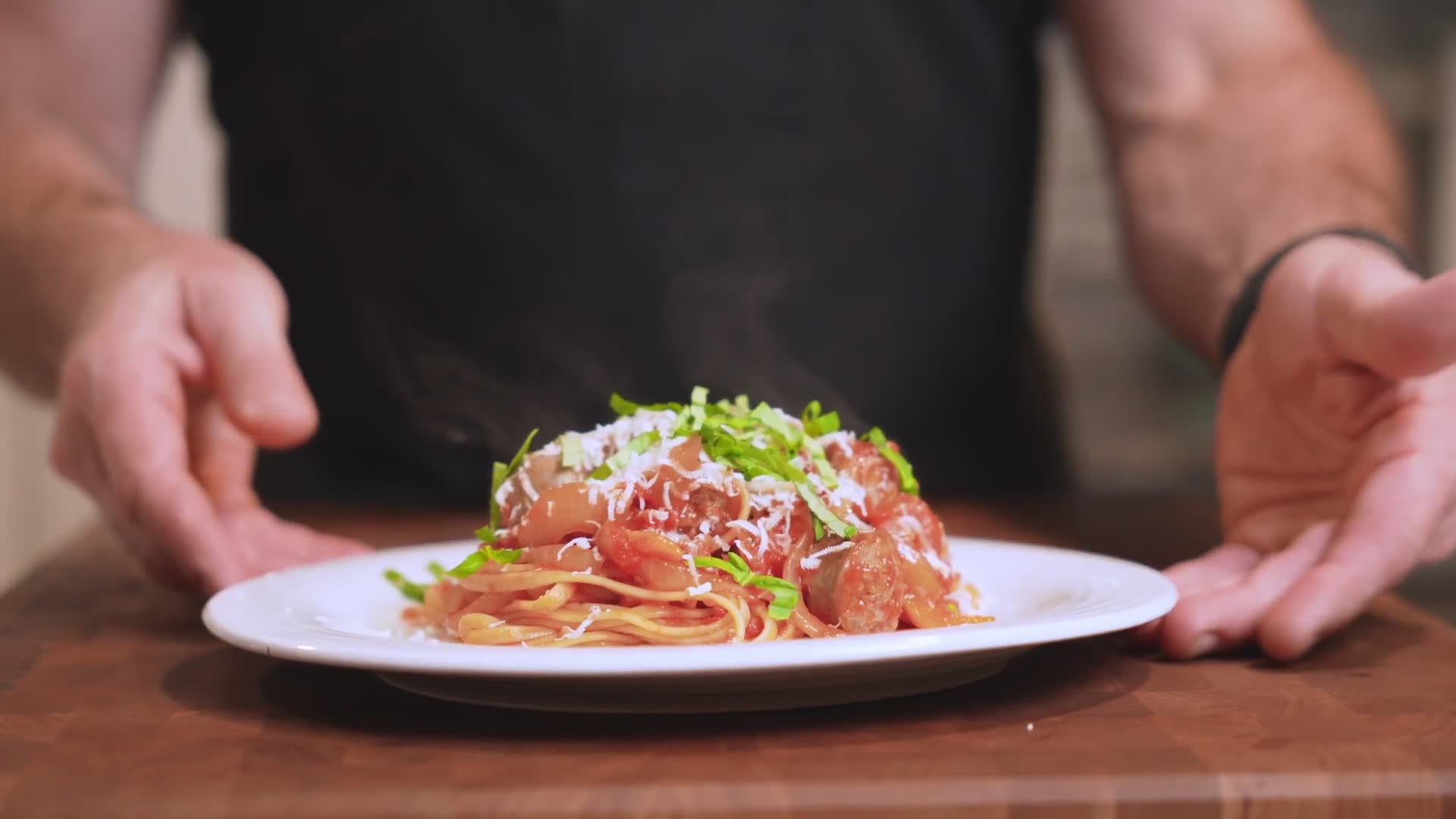 Classic spaghetti with Italian sausage