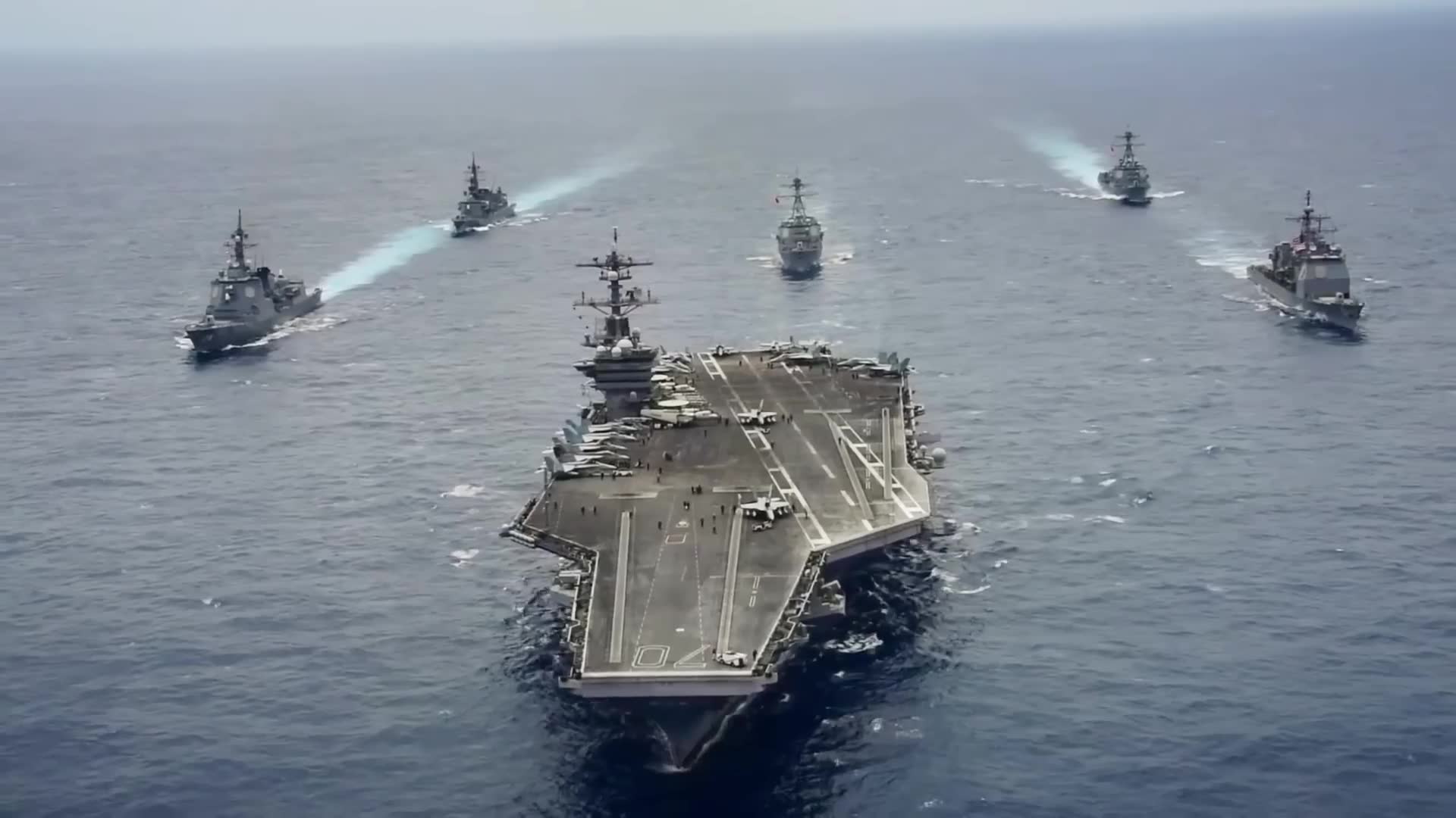 Pirate attack on Navy destroyer