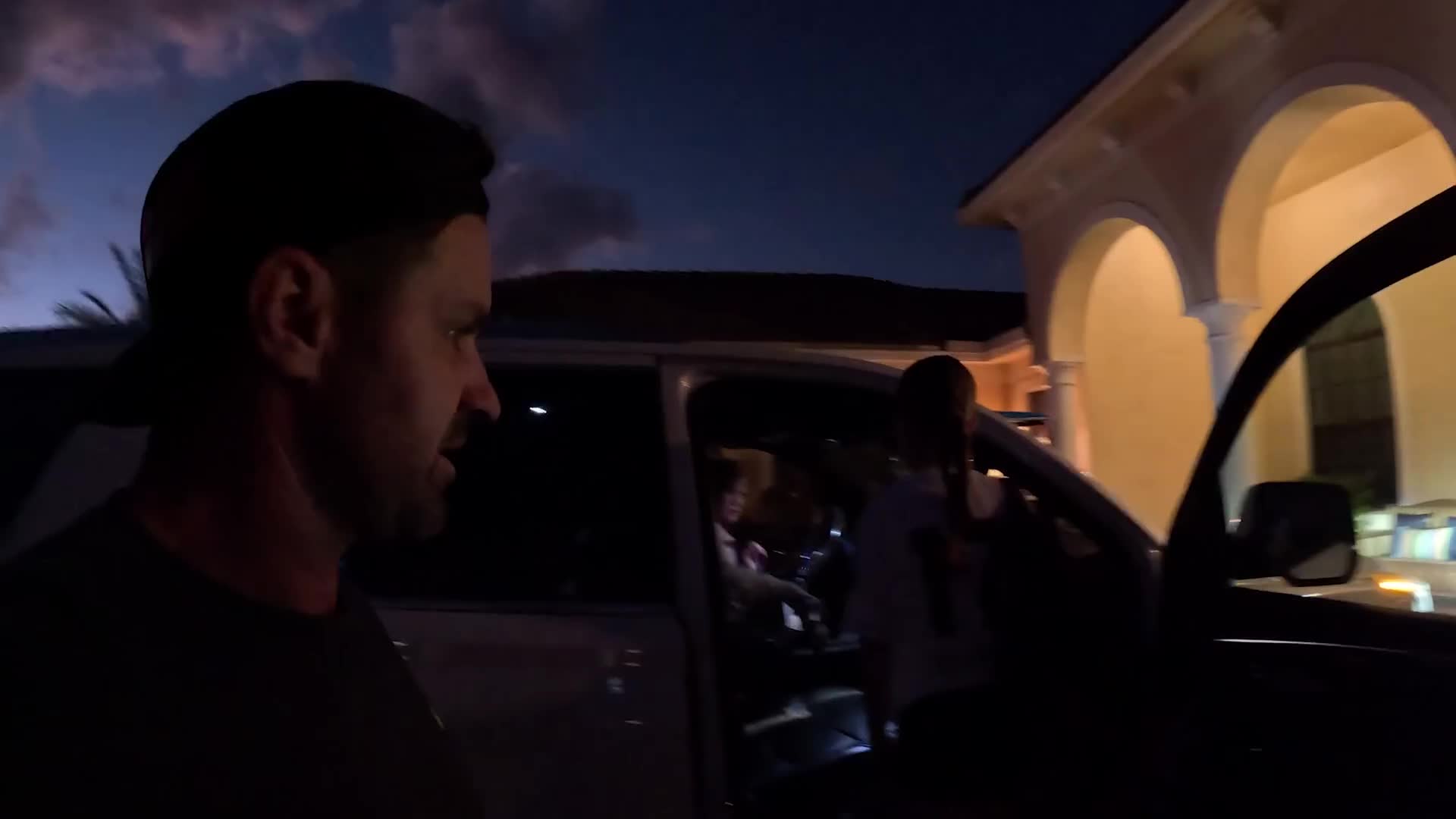 Video proof of fraud attempts during vehicle deals