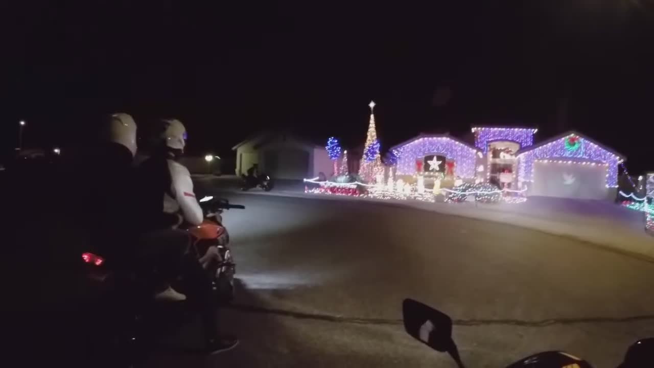 Holiday decoration tour on bikes