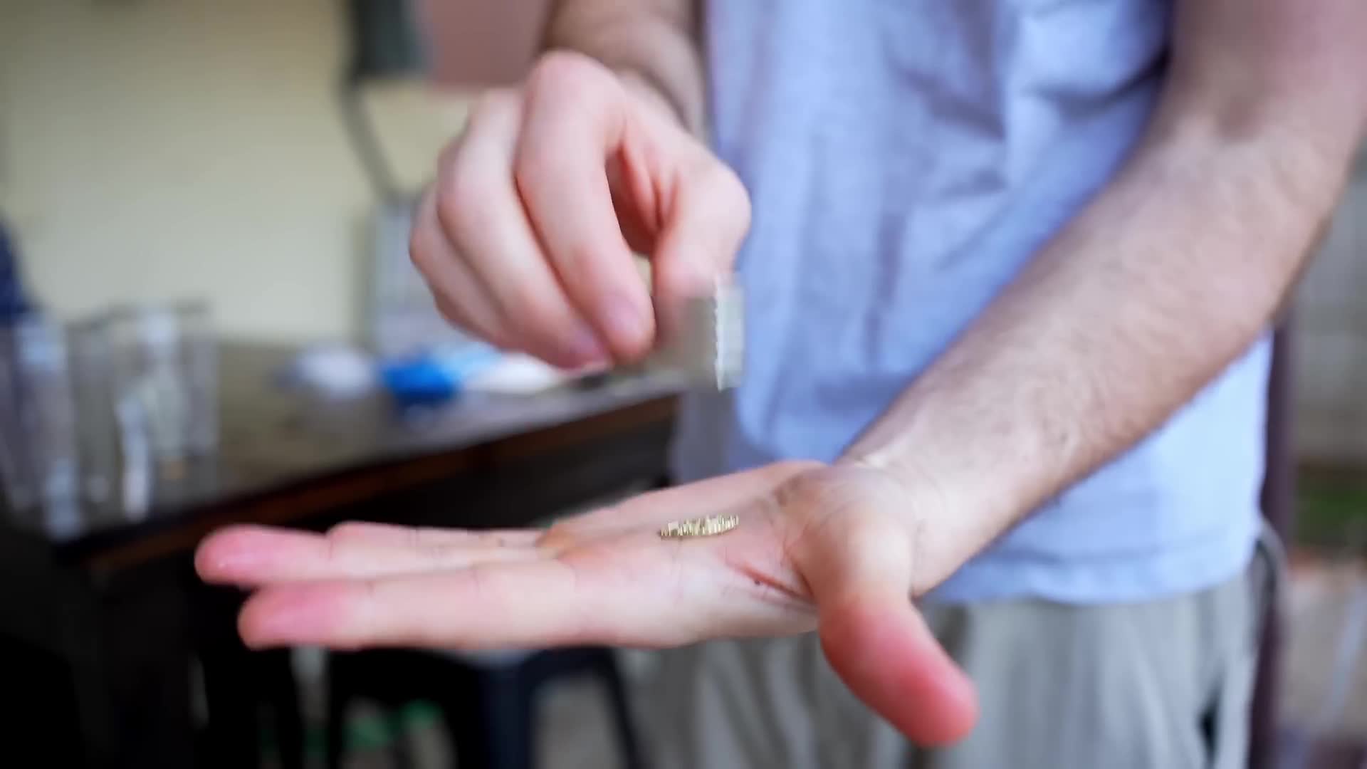 Identifying counterfeit precious metals