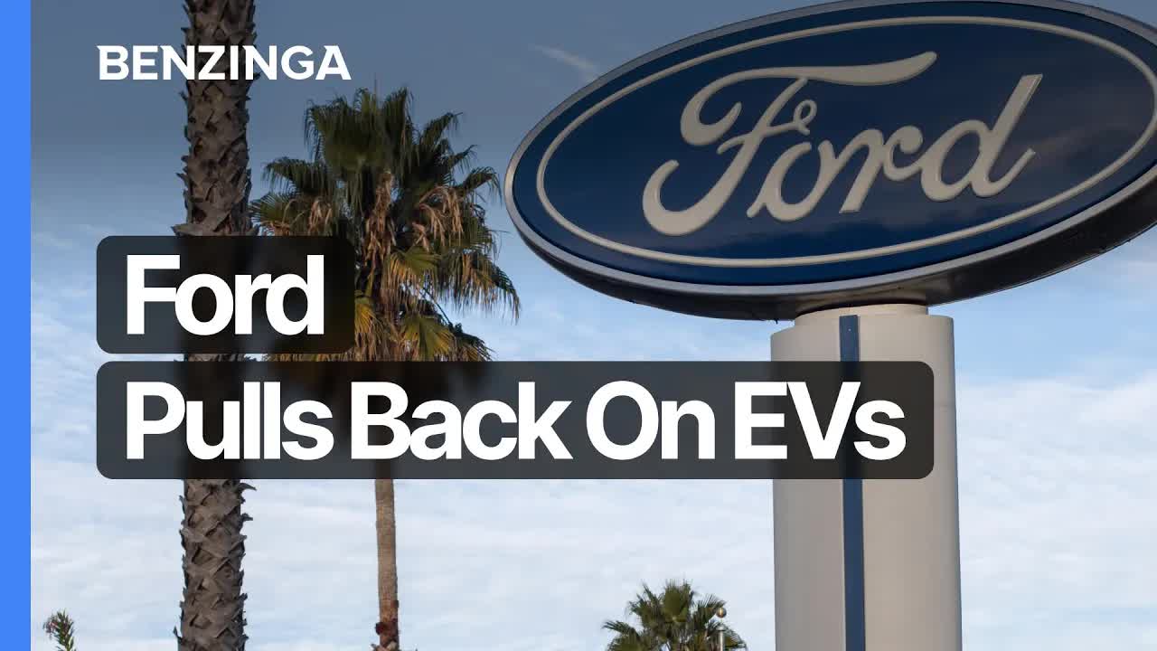 Ford Scraps the F-150 Lightning: Why the EV Pivot Could Help the Stock