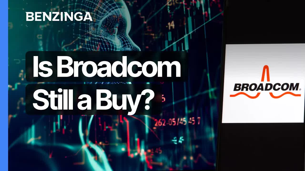 Is Broadcom Still a Buy? AI Strength vs. 2026 Margin Headwinds