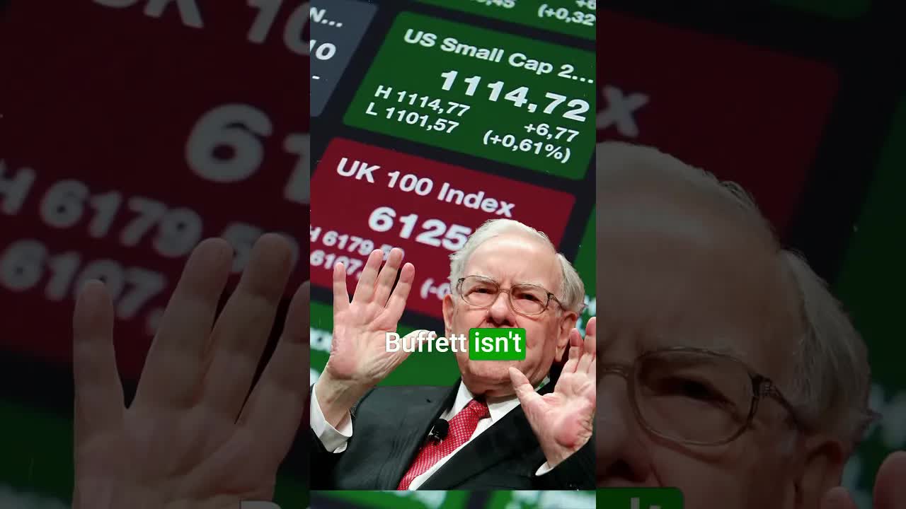 Warren Buffett Is Hoarding $330 Billion