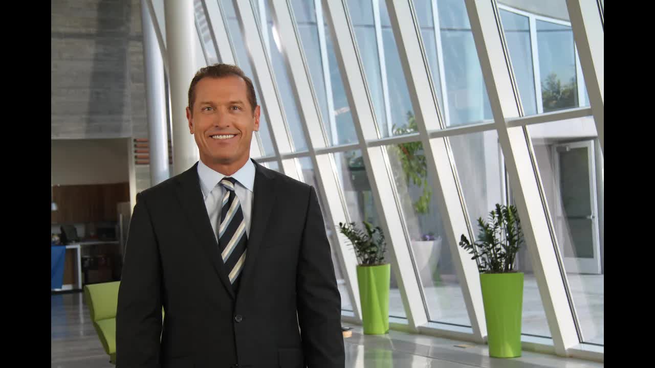 Scott Carter, CEO of Lear Capital - #PreMarket Prep for December 8, 2014