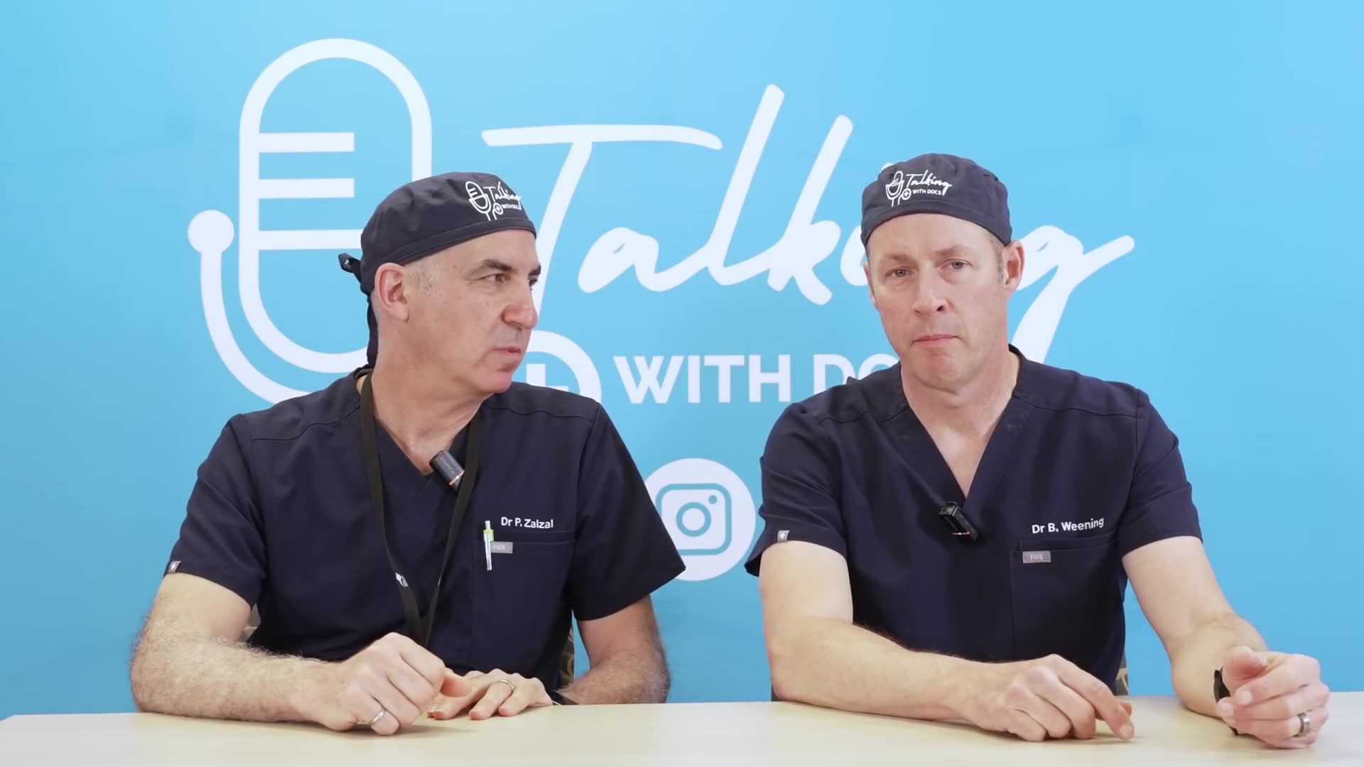 Comparing outcomes between robotic-assisted and conventional knee replacement surgery