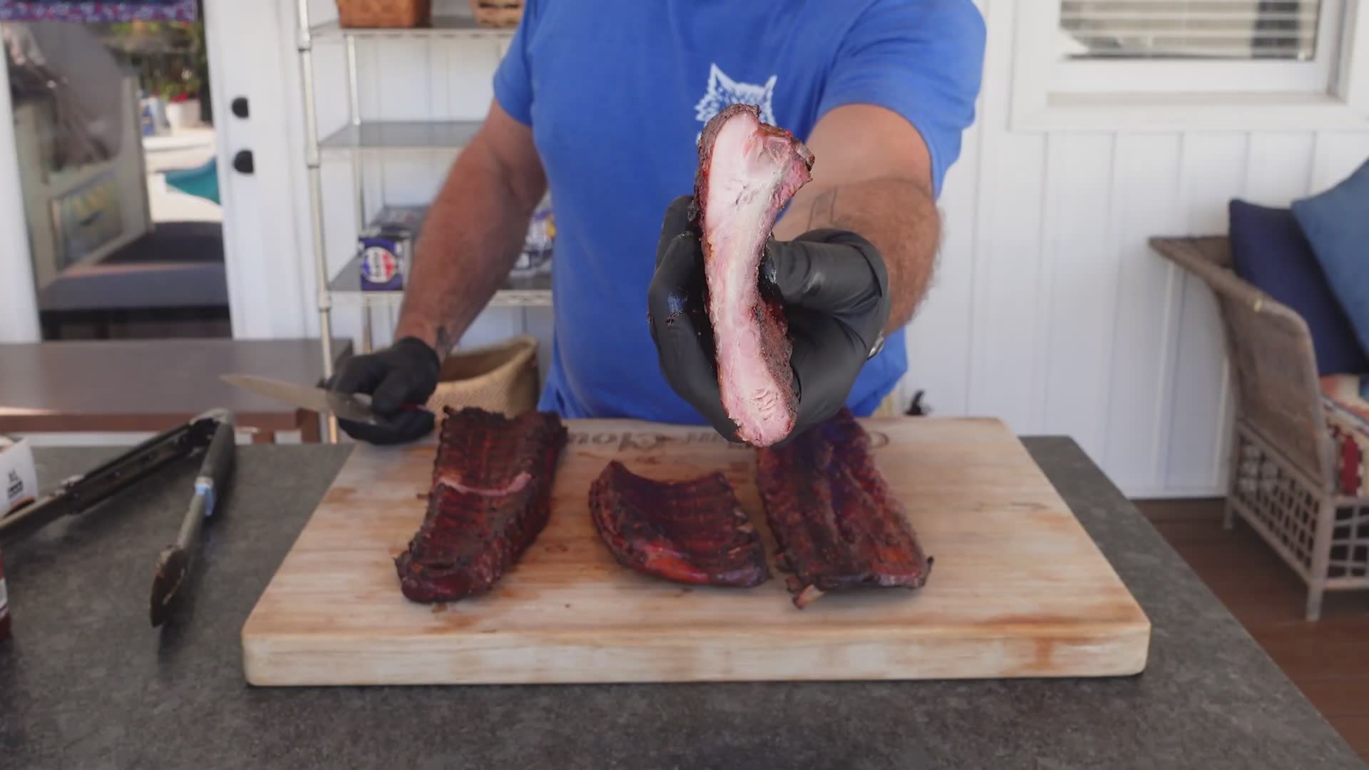 Professional chef comparing pellet grill to offset smoker for ribs