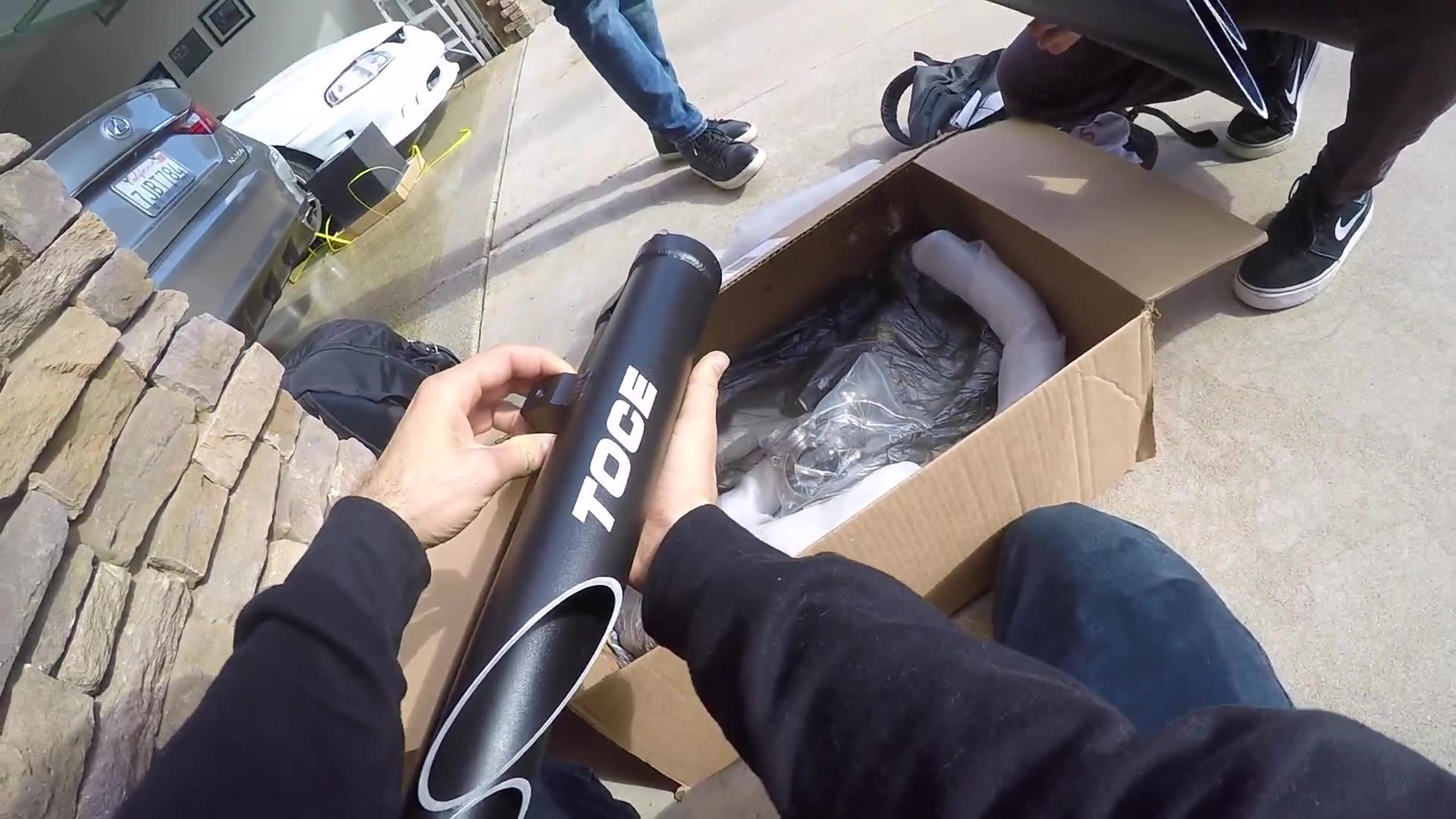 Installing Toce aftermarket exhaust on Yamaha R1 with sponsor