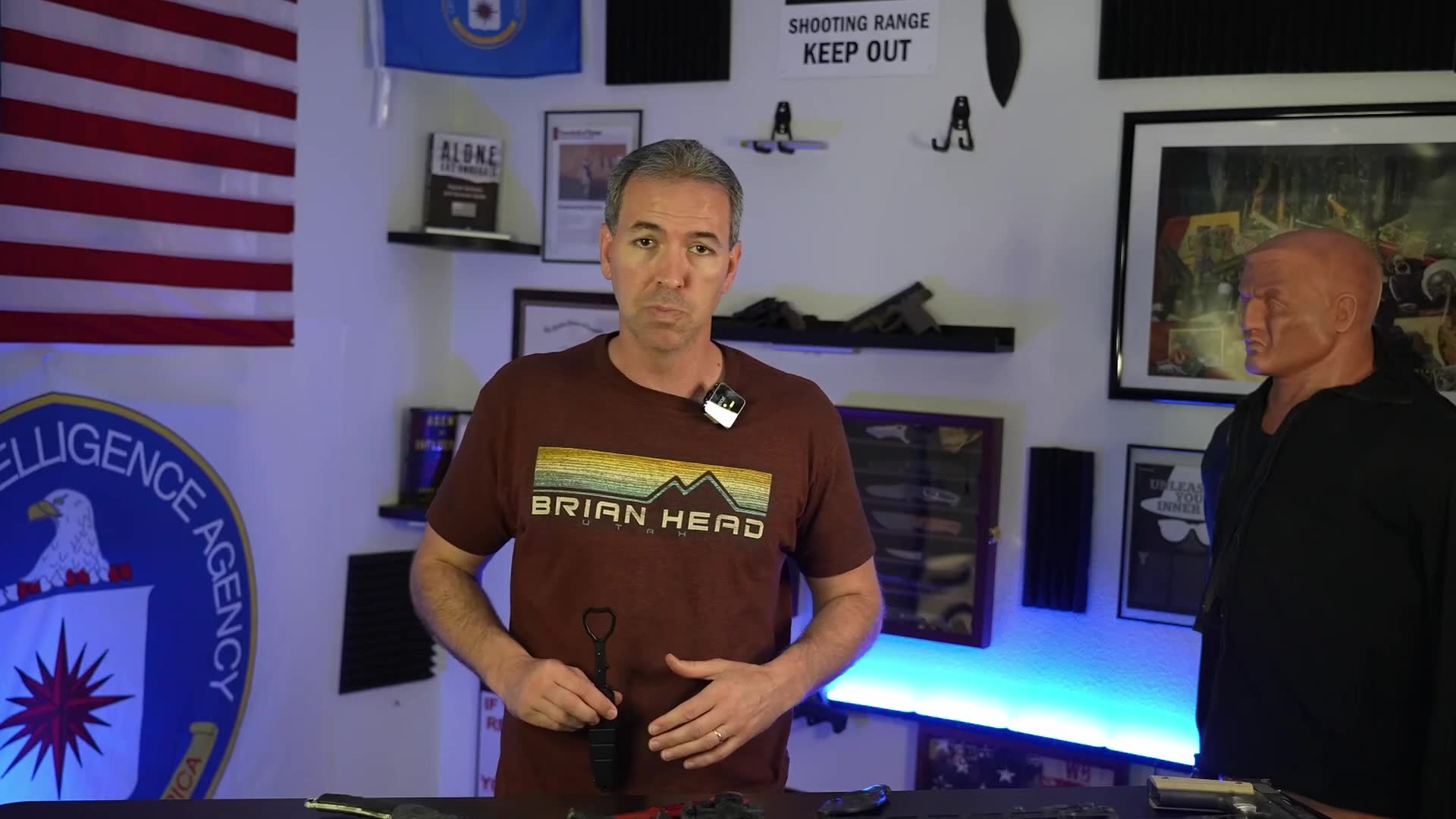 Fixed blade penetration advantages versus folding knife limitations