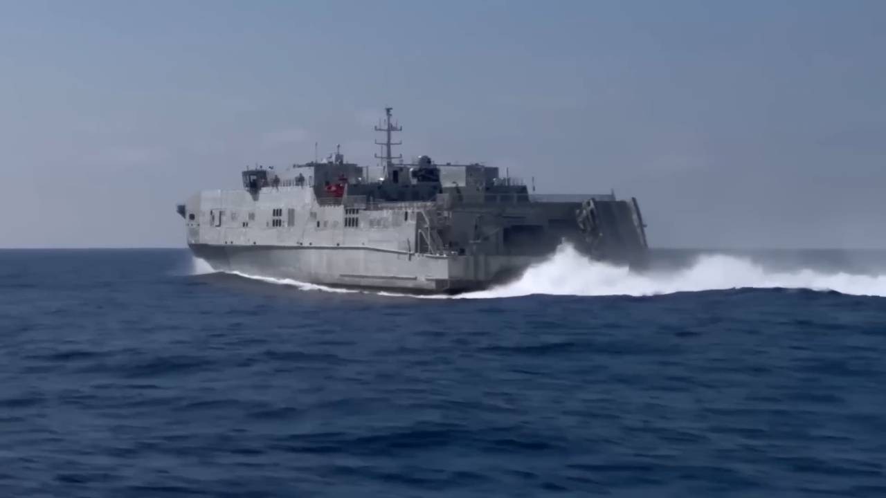 Rebels target advanced American combat aircraft