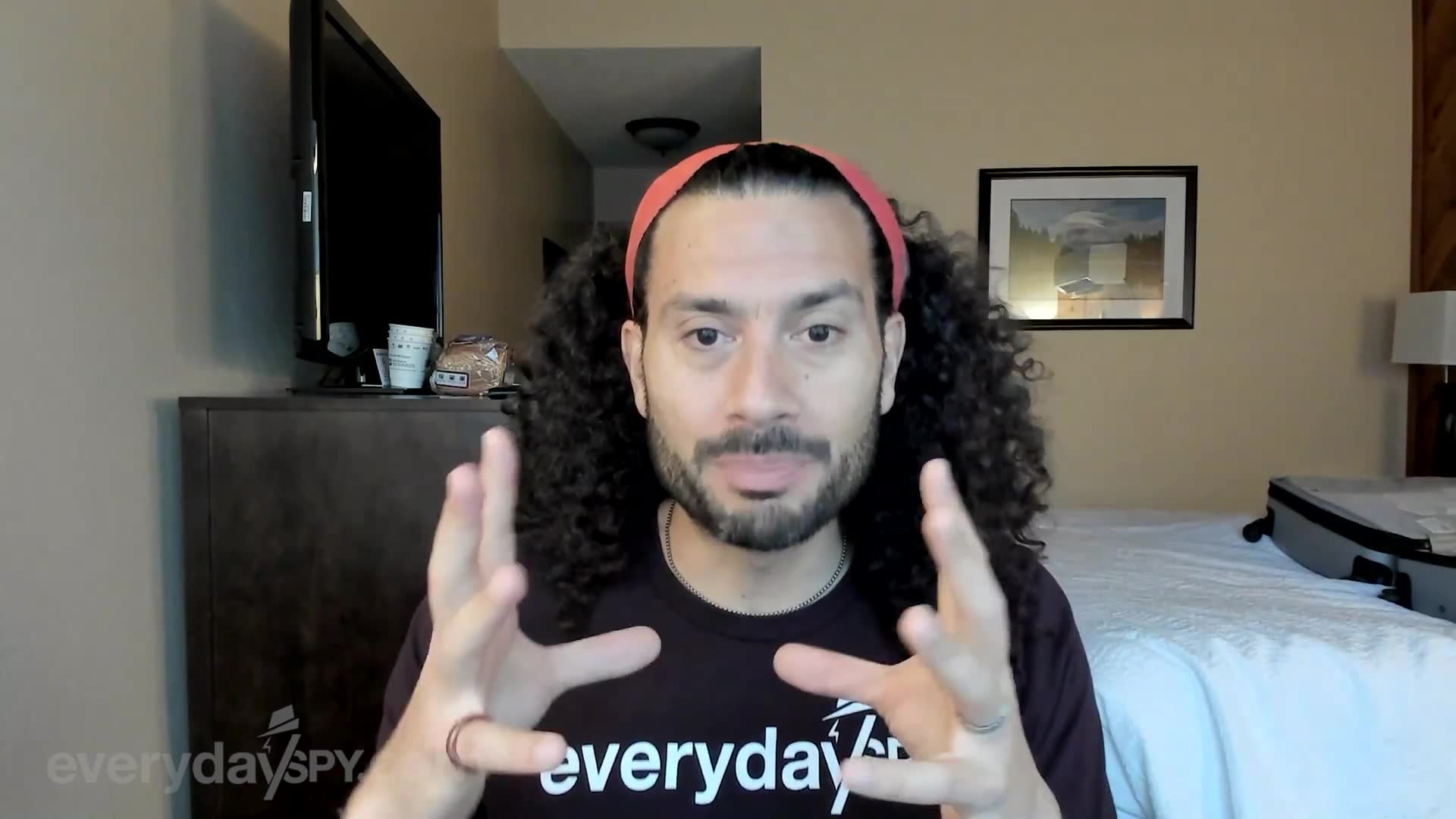 Intelligence veteran explains why introverted personalities dominate positions of power