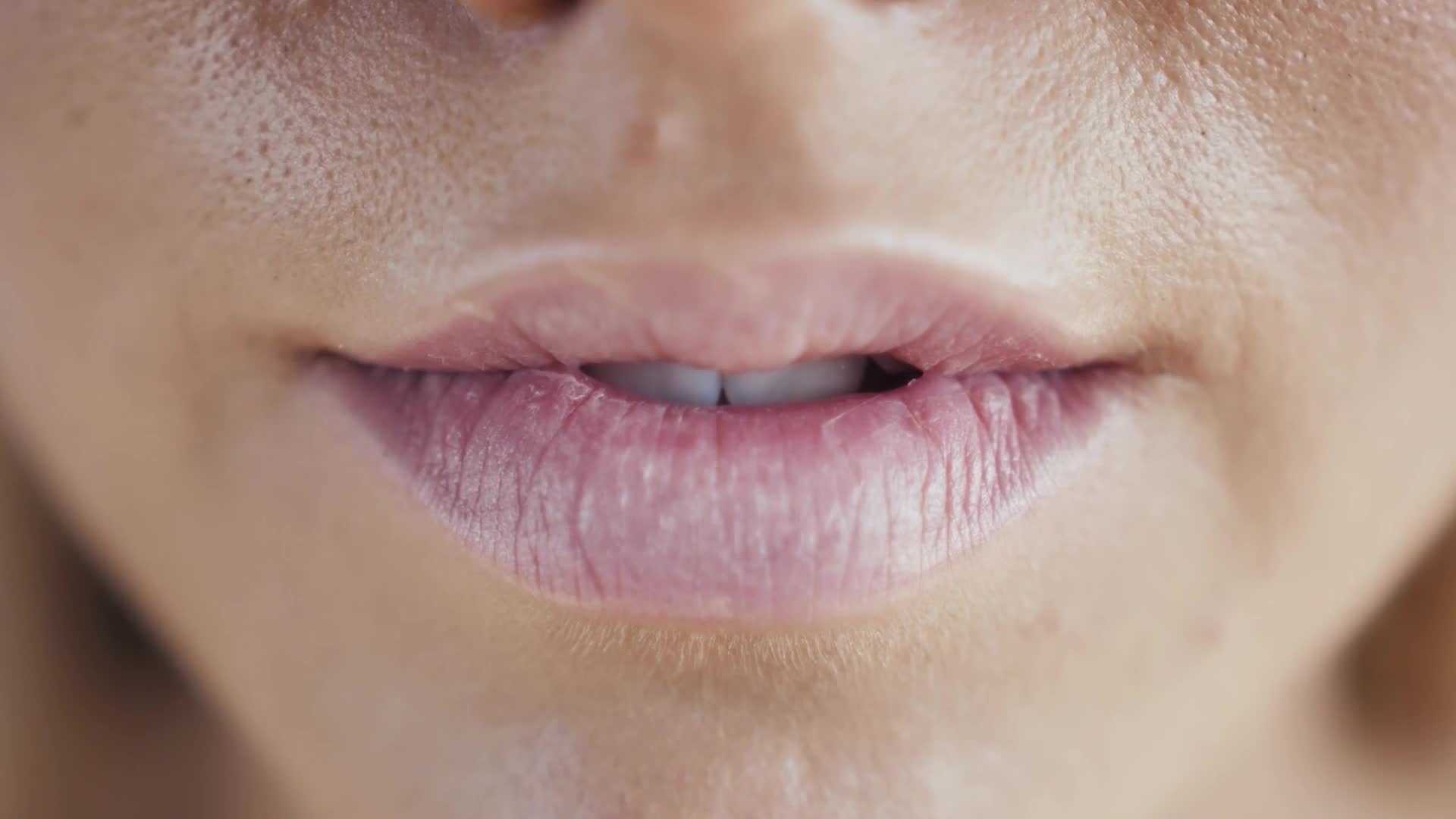Professional lip health recommendations from expert