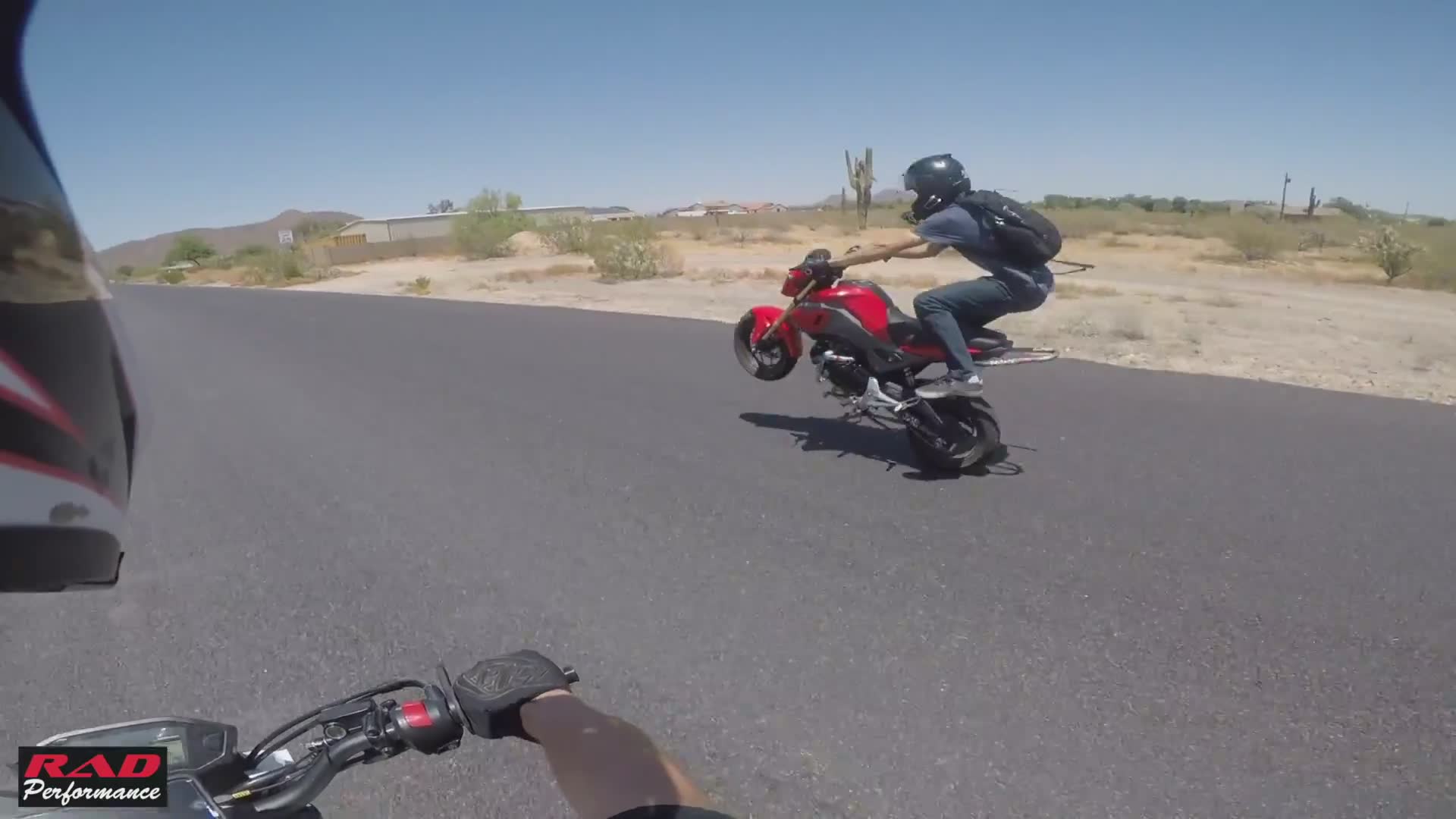 Perfect demonstration of everything you should avoid doing on a mini motorcycle