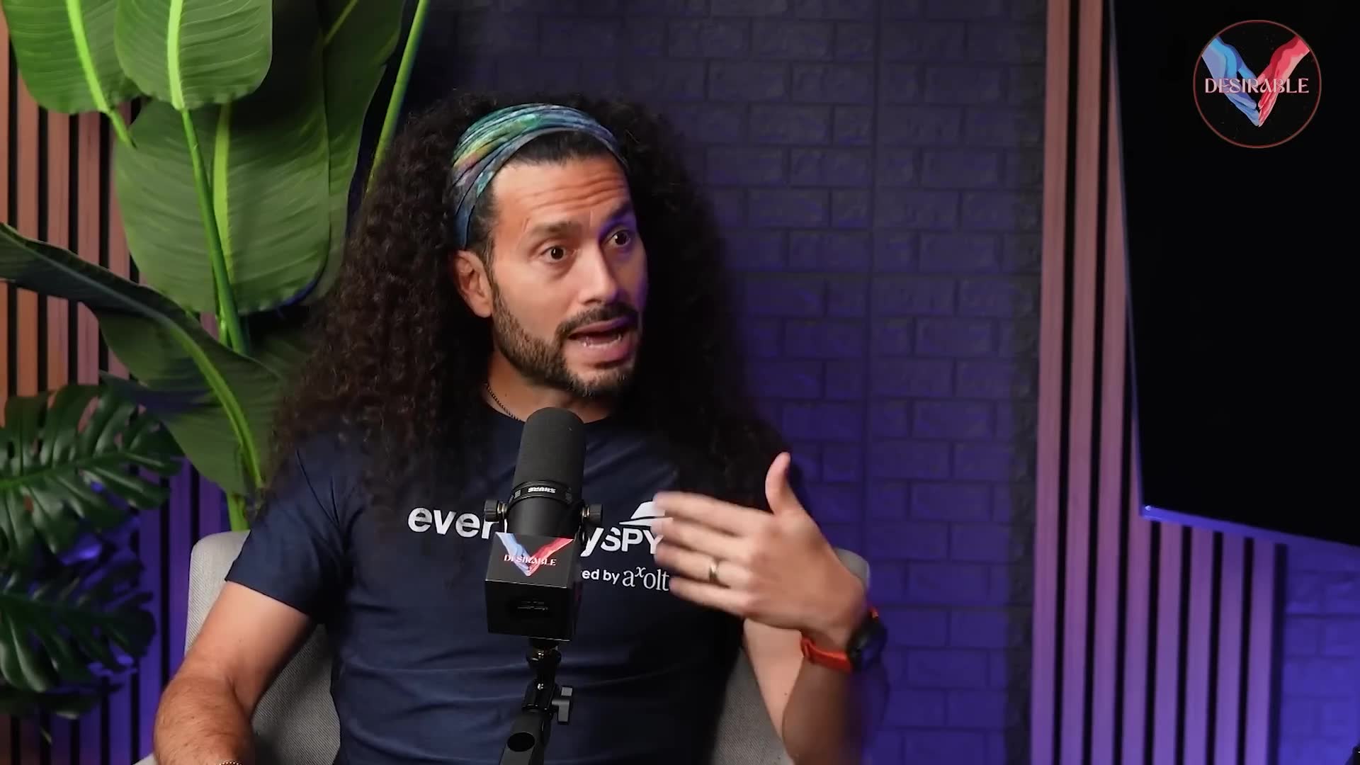 A former intelligence operative reveals the single most powerful technique for commanding respect from anyone instantly