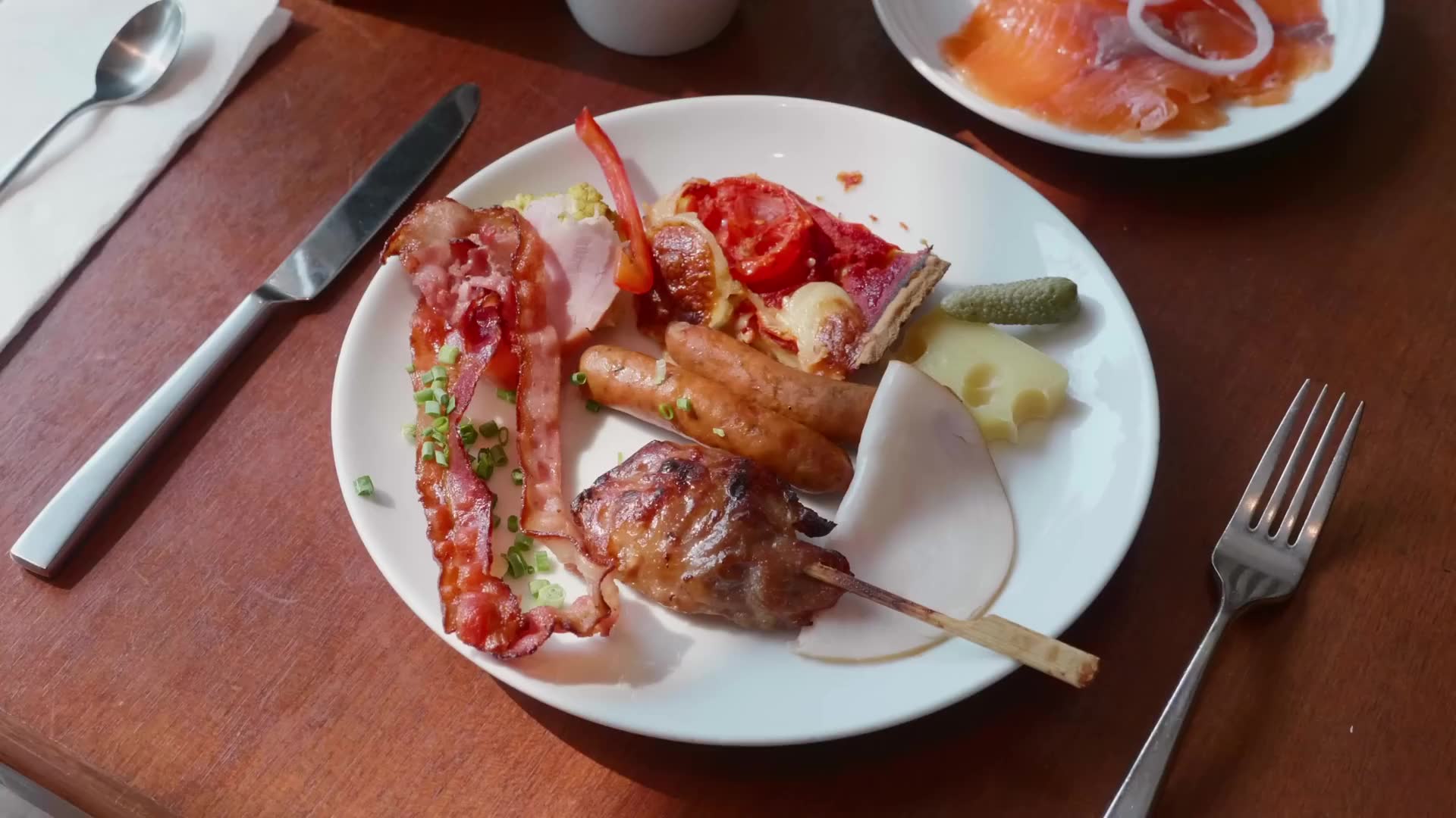 Understanding benefits and risks of the keto diet