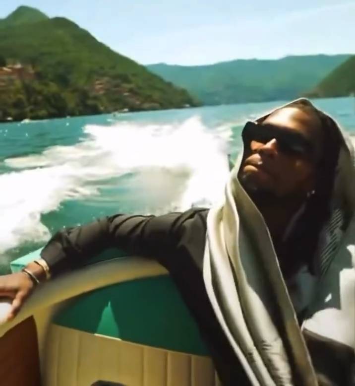 Cowboys WR CeeDee Lamb is out overseas enjoying life the best way. Im all for the entire Dalla