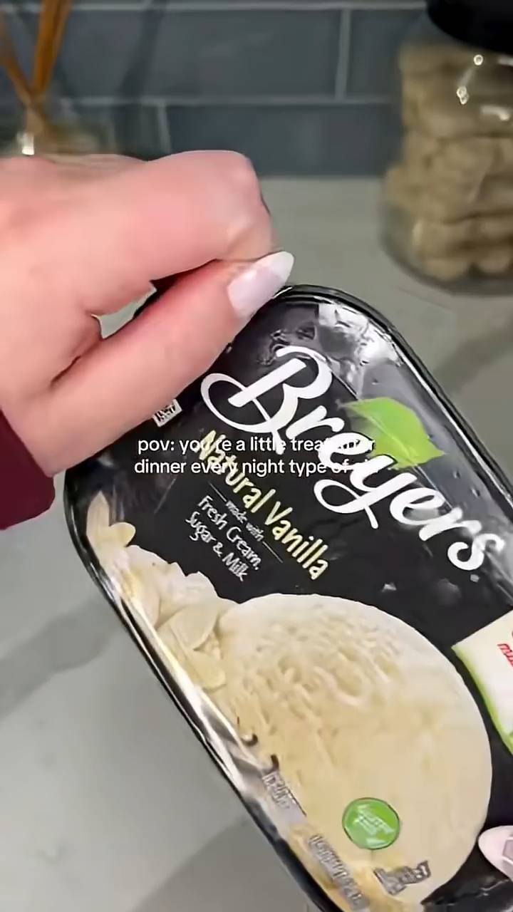 Ice cream melts into bread for unexpected breakfast-dessert hybrid