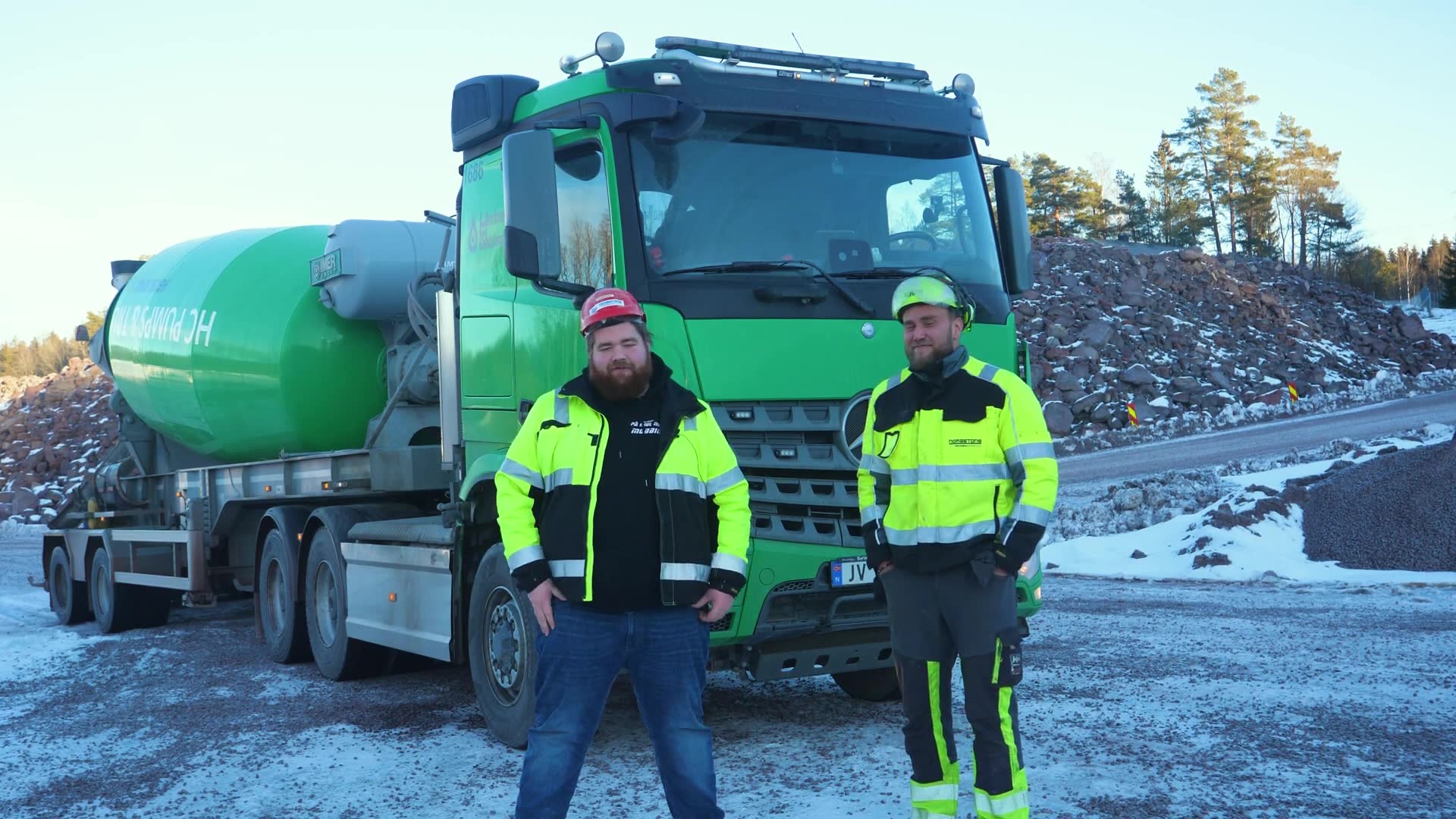 Arbeidshverdag i tungtransport slik fungerer livet bak rattet