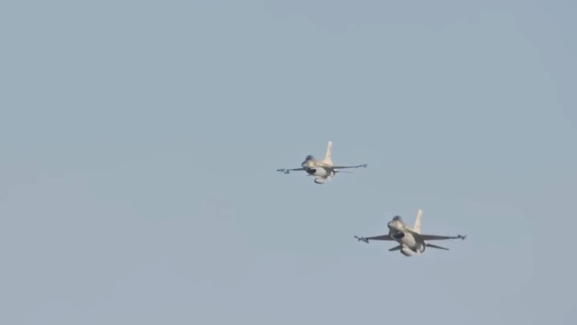 Venezuelan F-16s face overwhelming naval surface-to-air missile capability