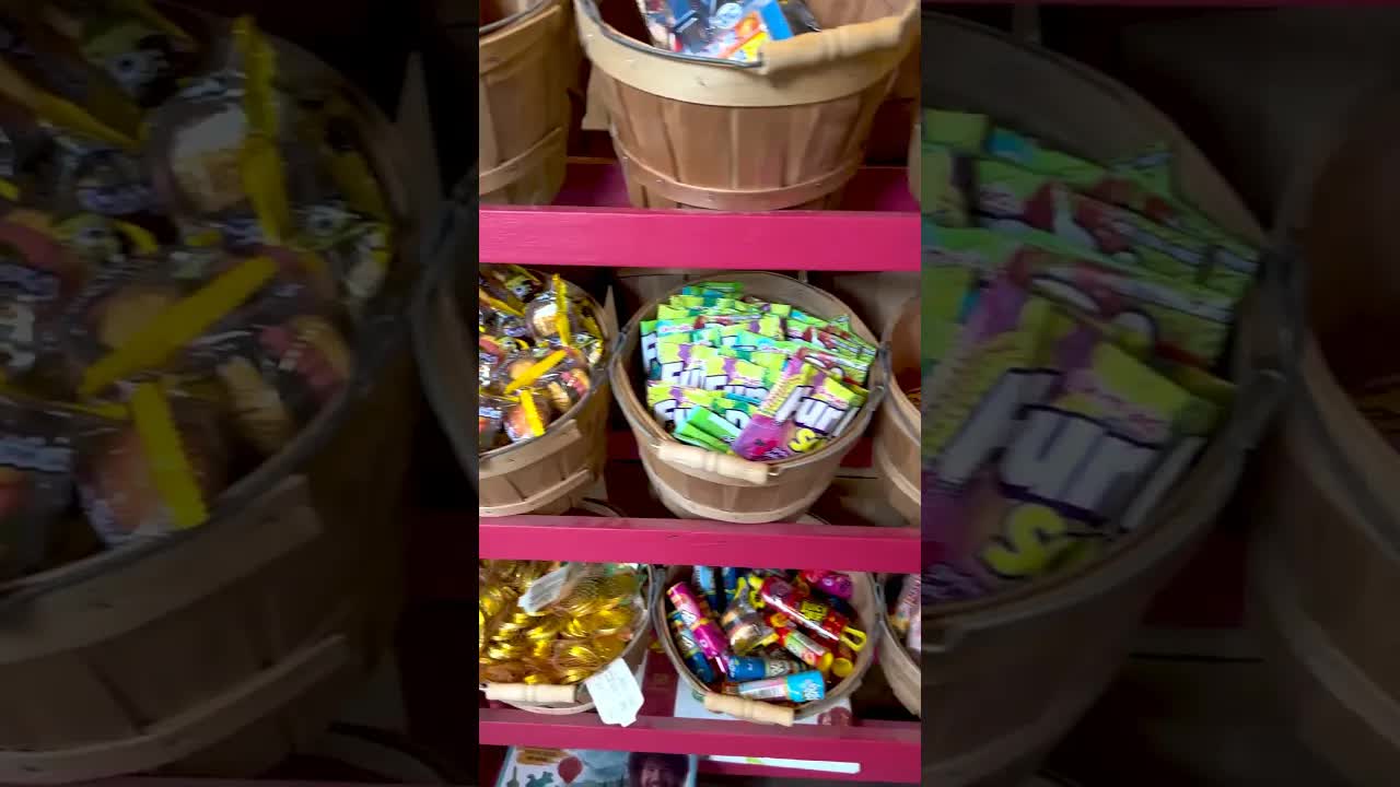 Paul Rudd Owns A Candy Shop