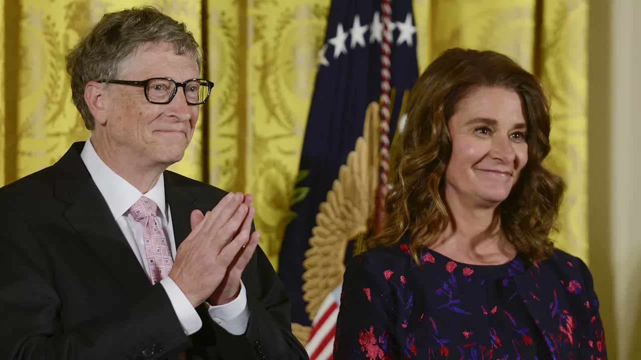Bill Gates Storms The White House! Here Are 3 Things To Know Today.
