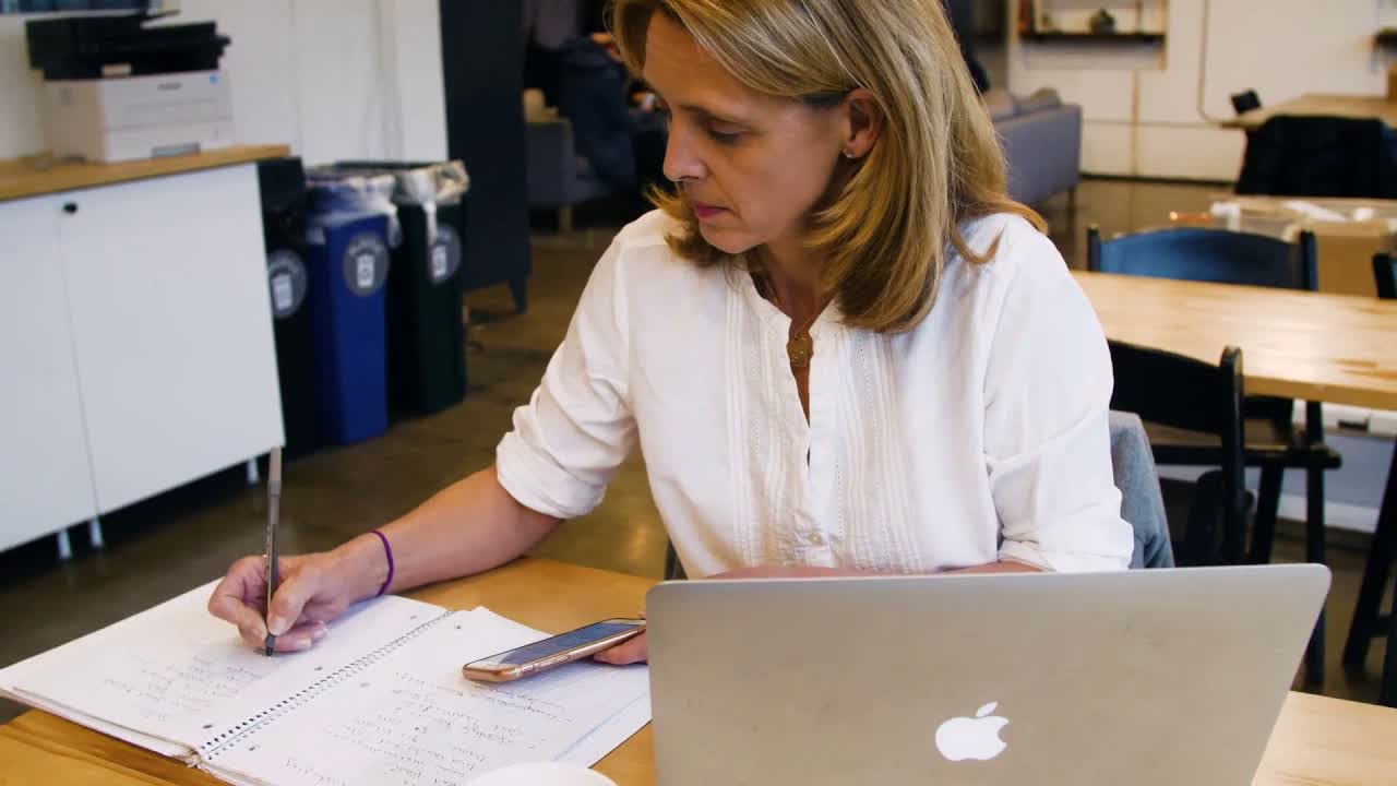 This Health Food Entrepreneur Uses An Age-Old Method for Staying Organized and Motivated