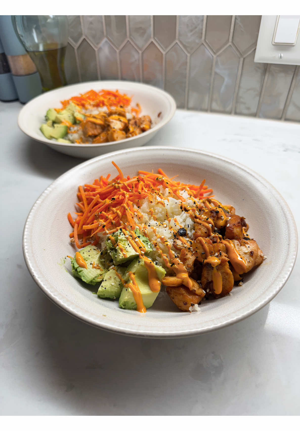 Easy healthy chicken deconstructed sushi bowl recipe avocado carrots spicy mayo
