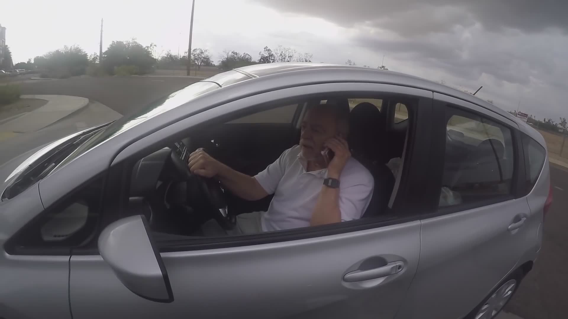 Elderly man confronts motorcycle riders until police step in to defuse situation