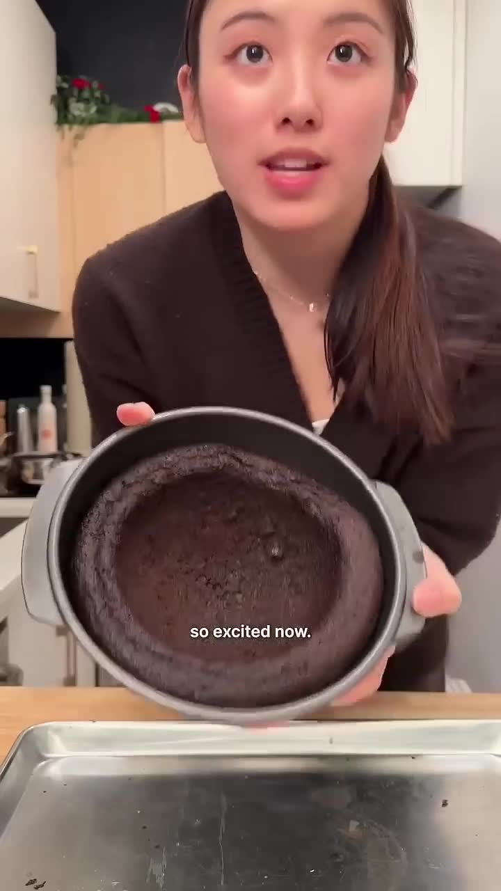 Confusing baking scenario that makes no sense