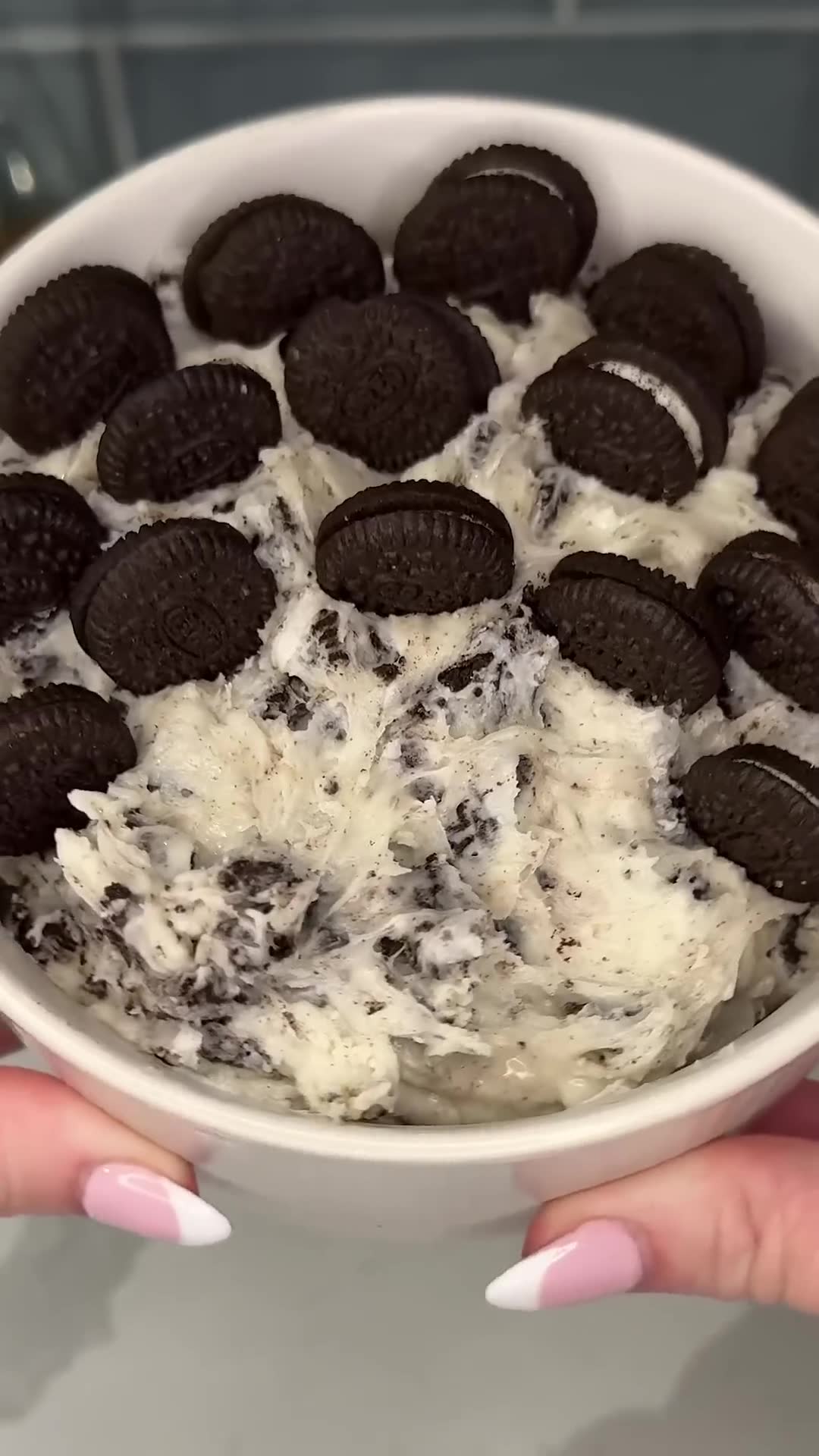 Cookies and cream flavoring becomes party dip with graham crackers