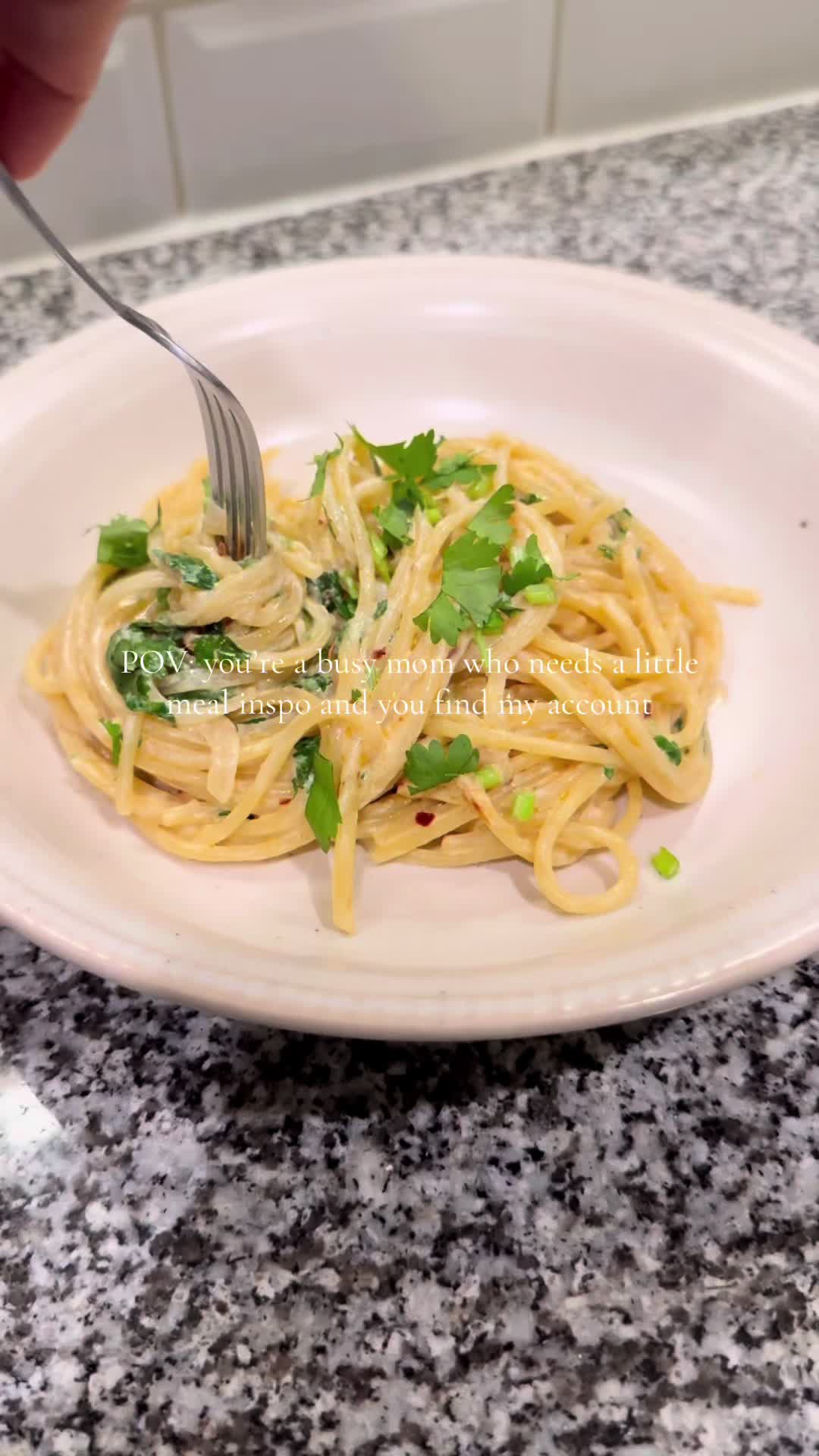 Busy mom easy creamy pasta meal inspo quick dinner recipe for weeknight meal