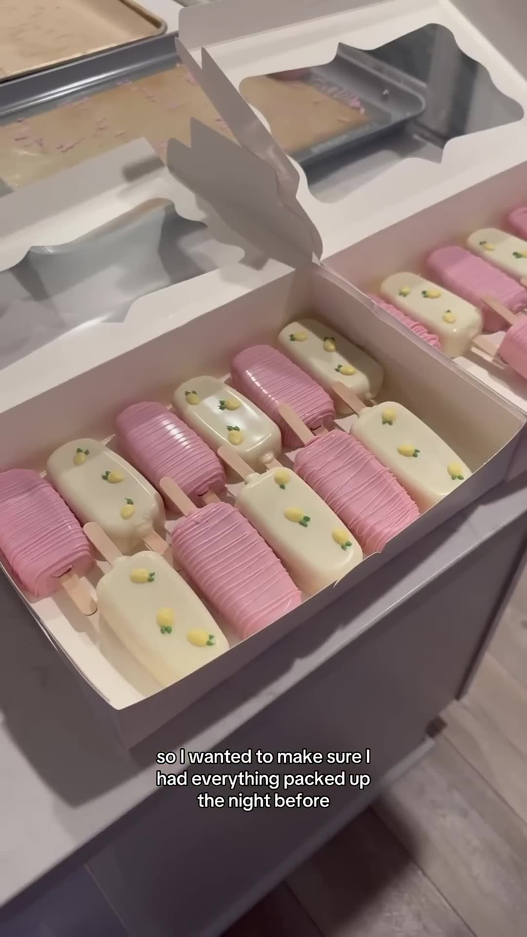Fulfilling big baby shower order with custom baked goods