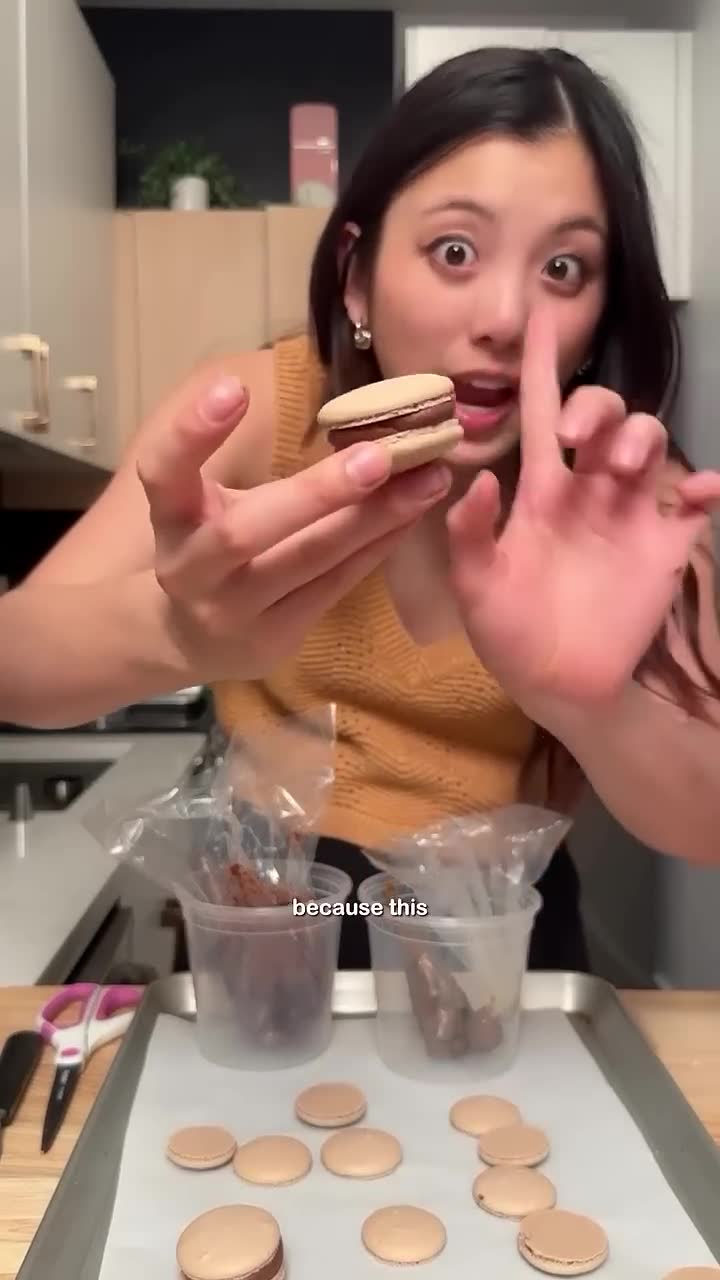 Chocolate macaron tutorial for home bakers
